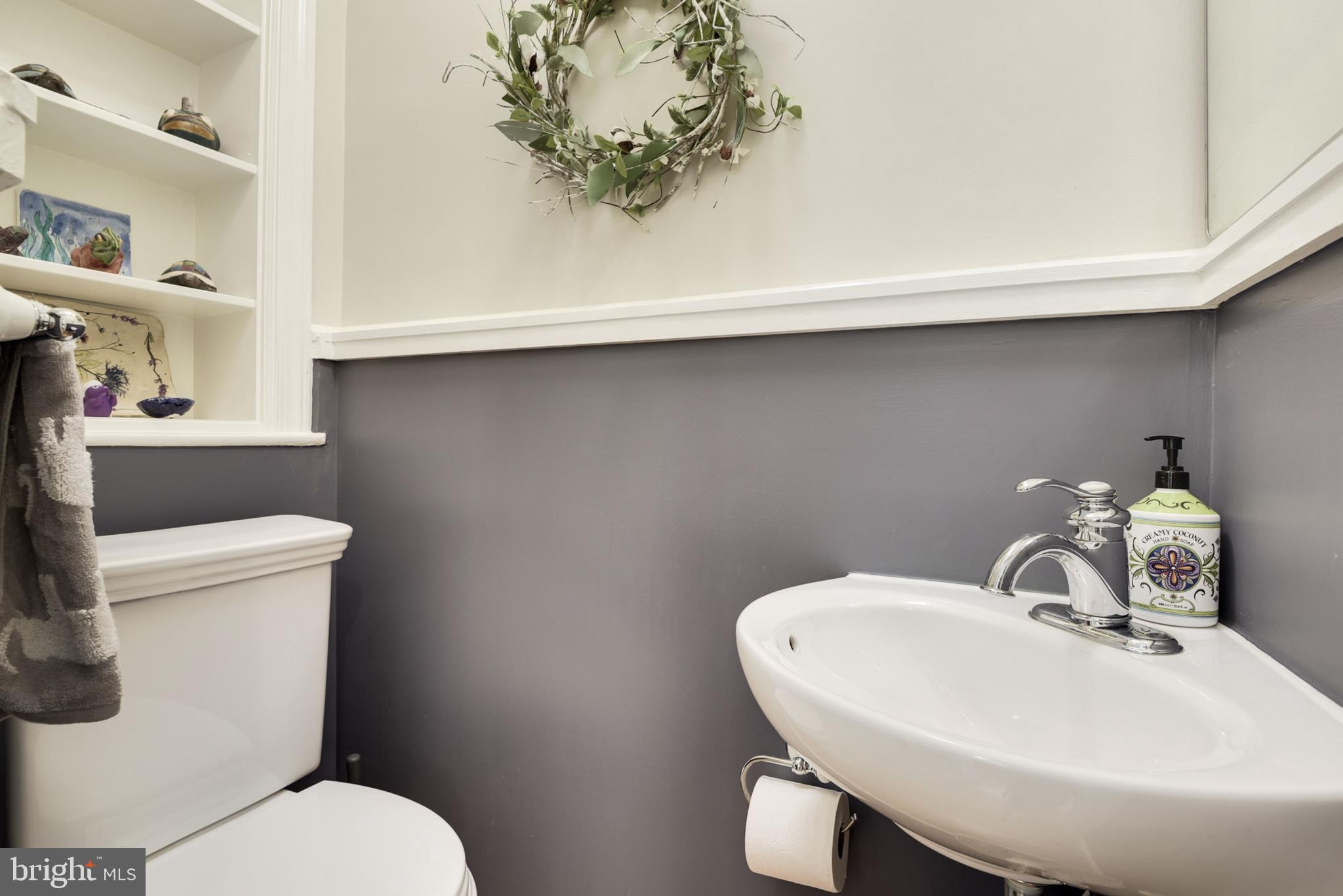 LARCHMONT - Residential