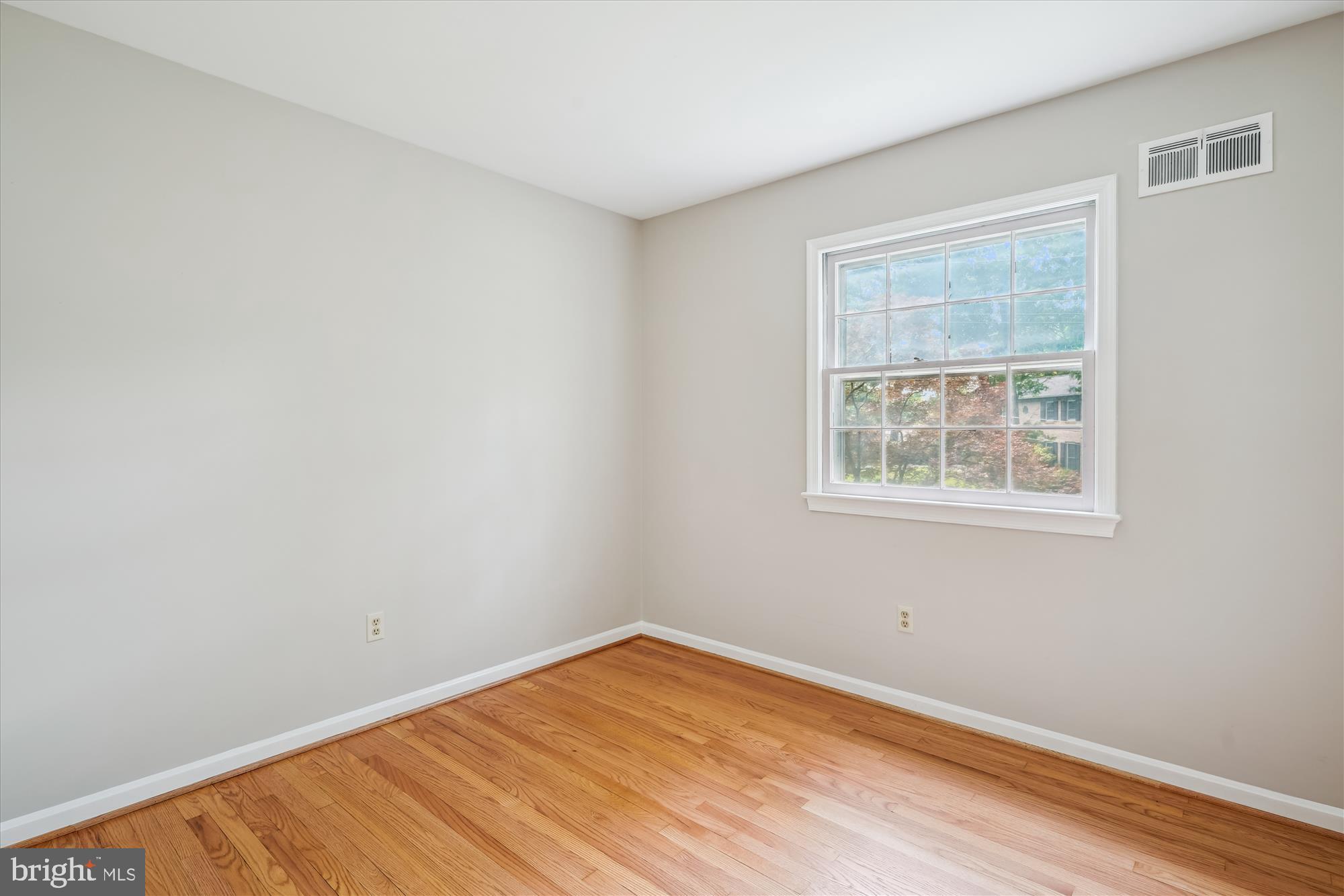 MILL CREEK TOWNE - Residential