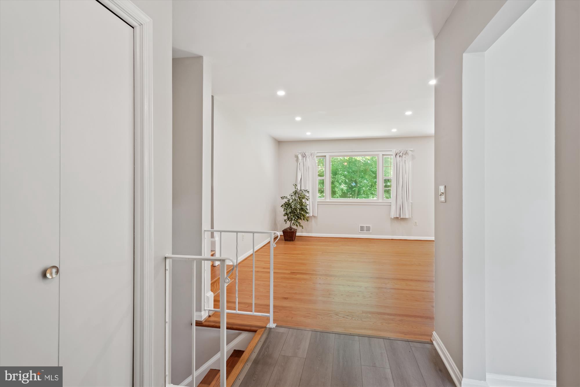 MILL CREEK TOWNE - Residential