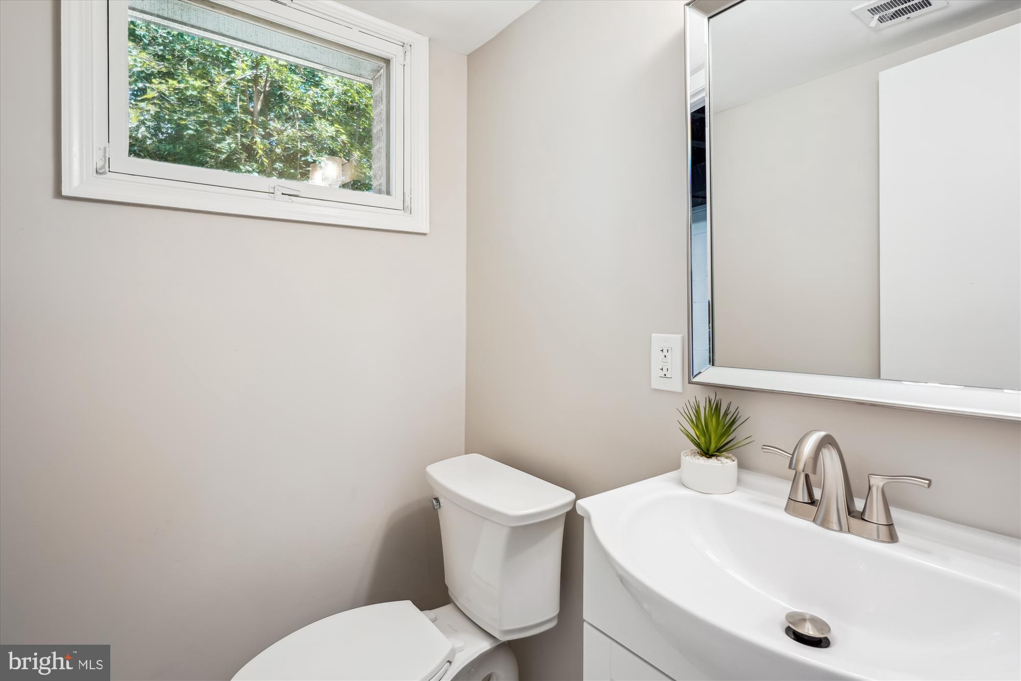 MILL CREEK TOWNE - Residential