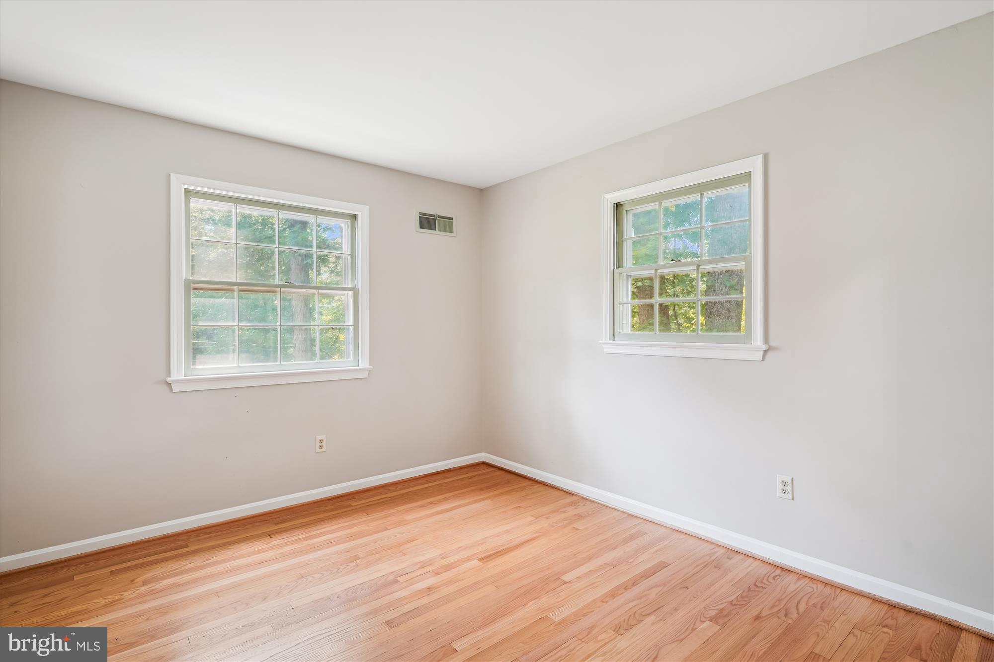 MILL CREEK TOWNE - Residential