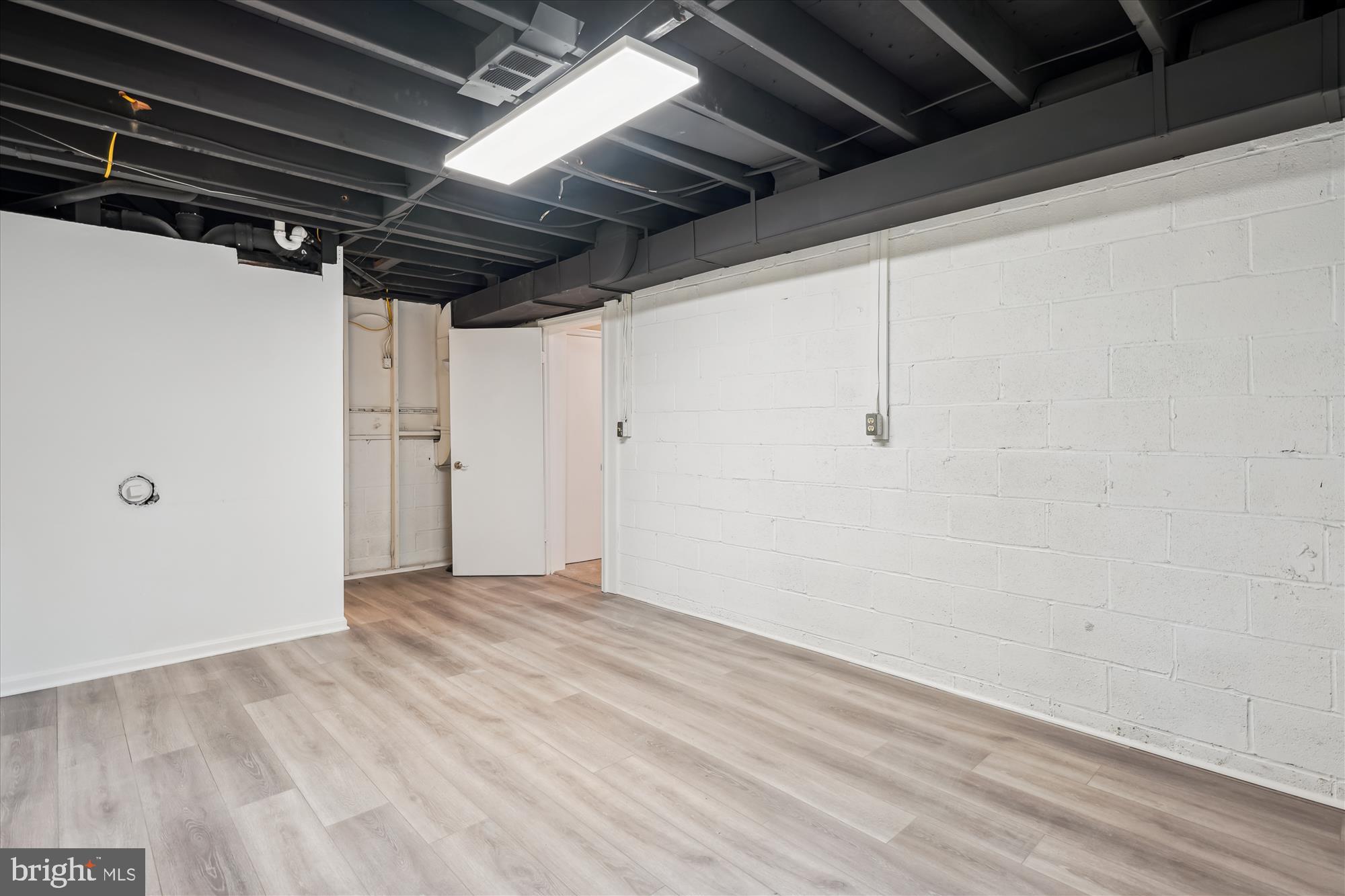 MILL CREEK TOWNE - Residential