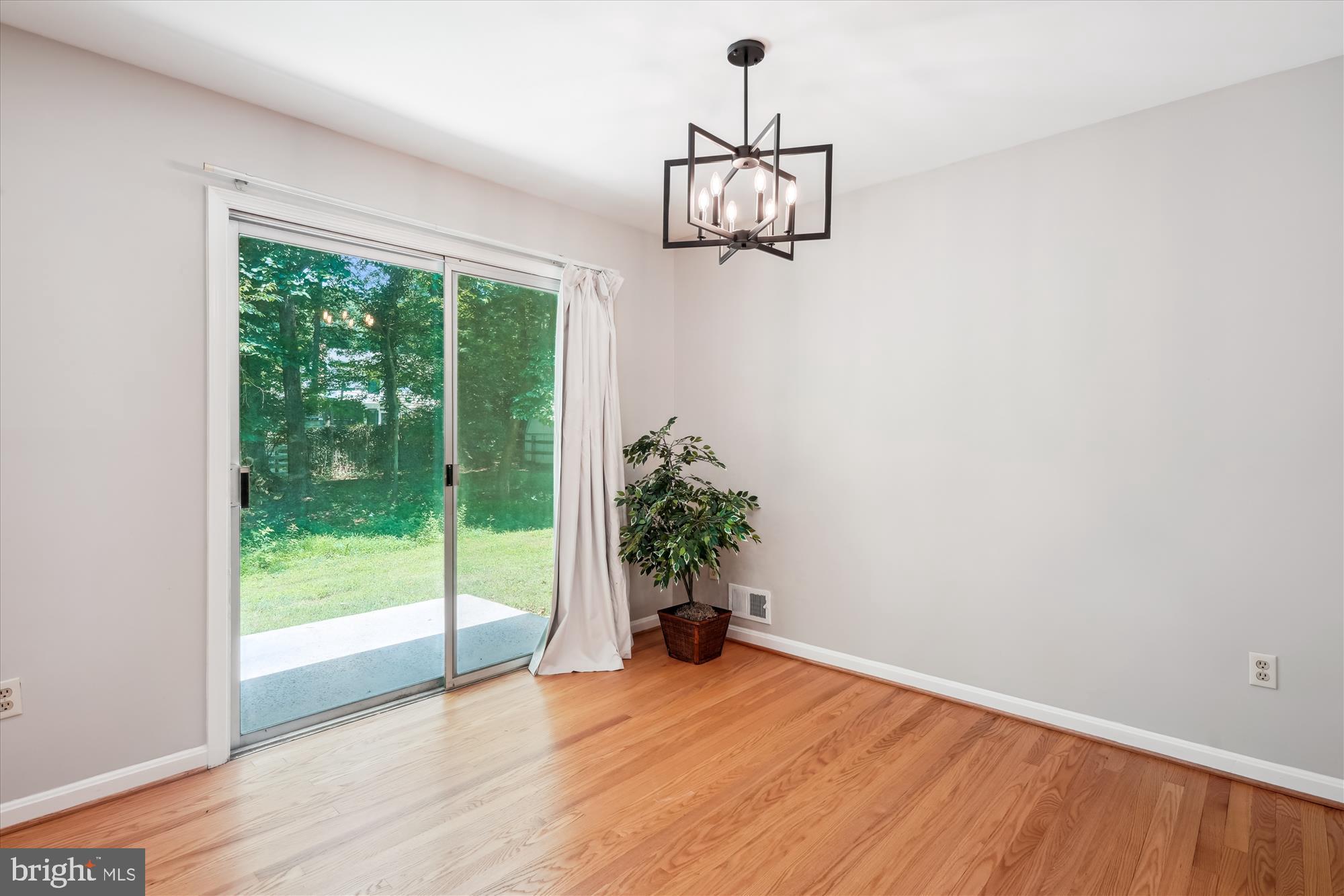 MILL CREEK TOWNE - Residential