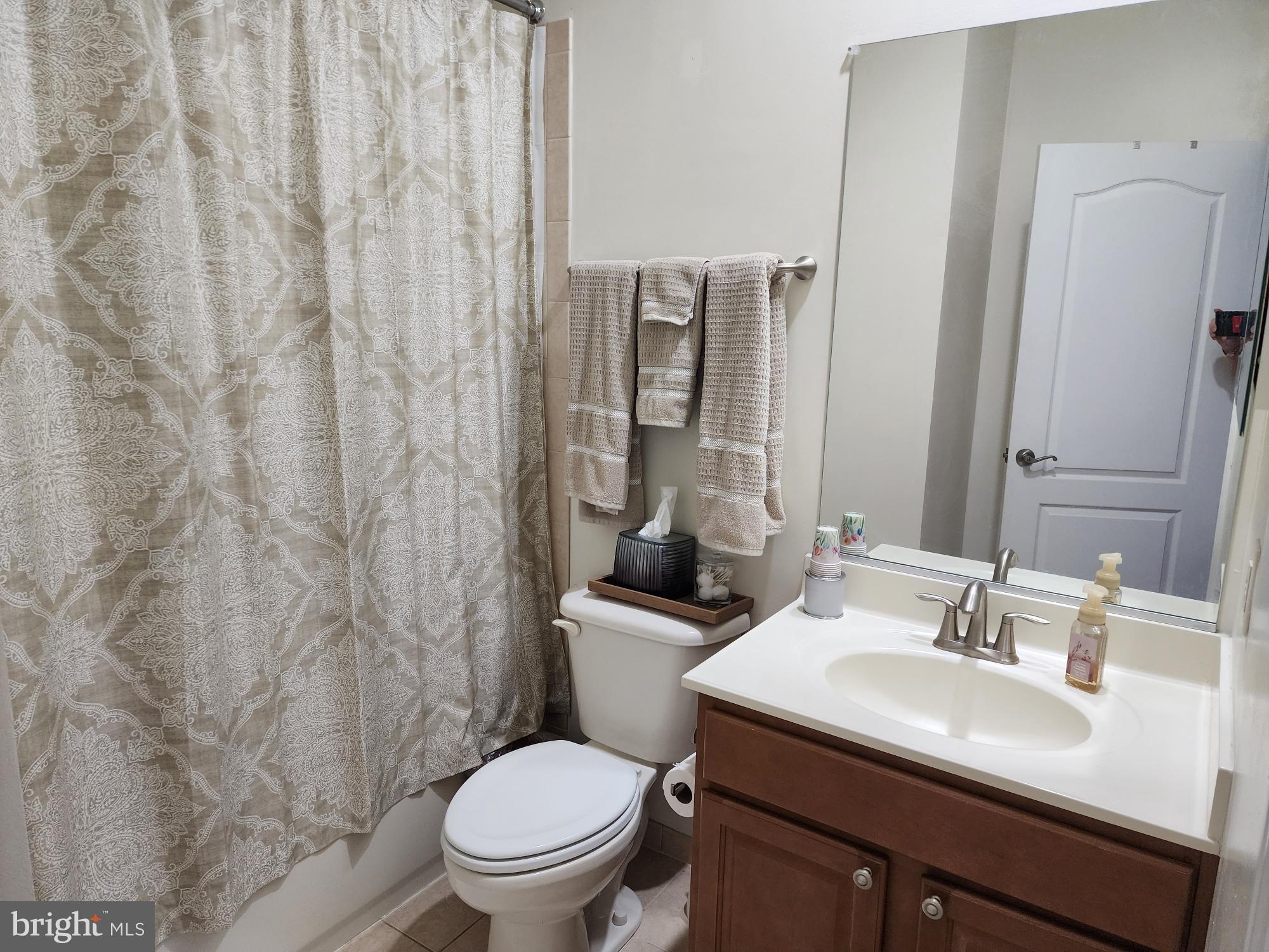 VINEYARDS OF ANNAPOLIS - Residential Lease