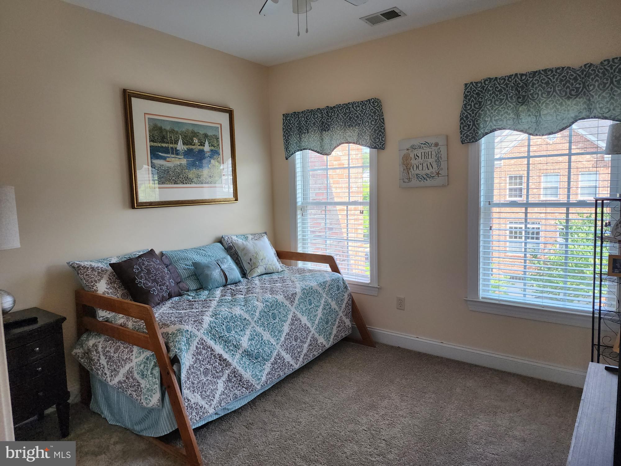 VINEYARDS OF ANNAPOLIS - Residential Lease