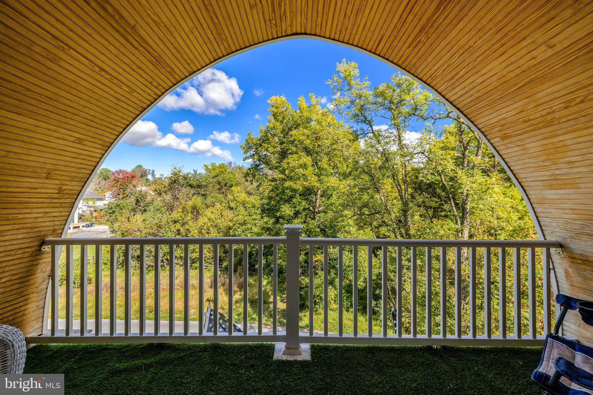 TOWN OF ROUND HILL - Residential