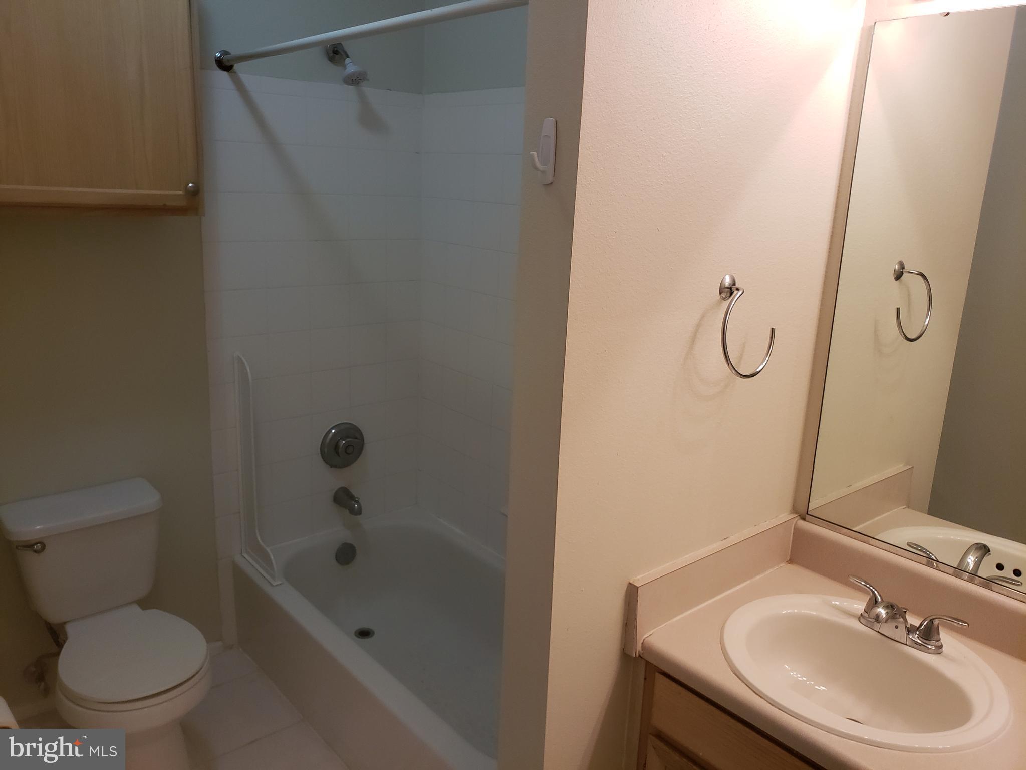 GATES OF MCLEAN - Residential Lease