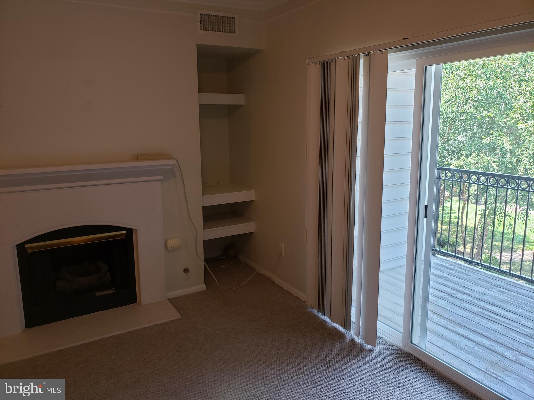 GATES OF MCLEAN - Residential Lease