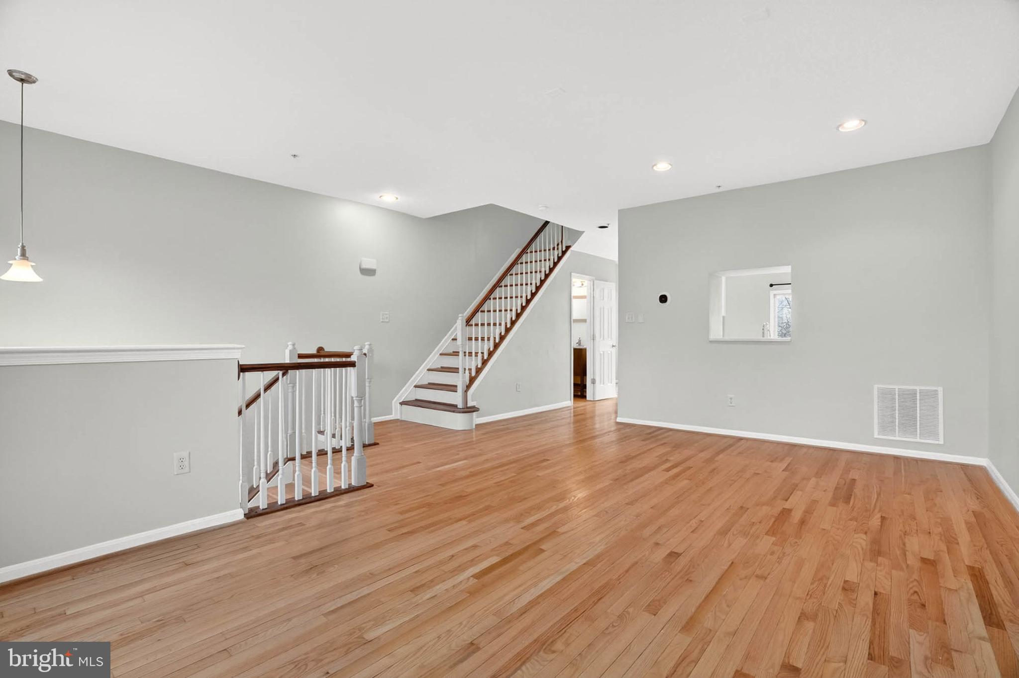 SNOWDEN RIDGE - Residential Lease