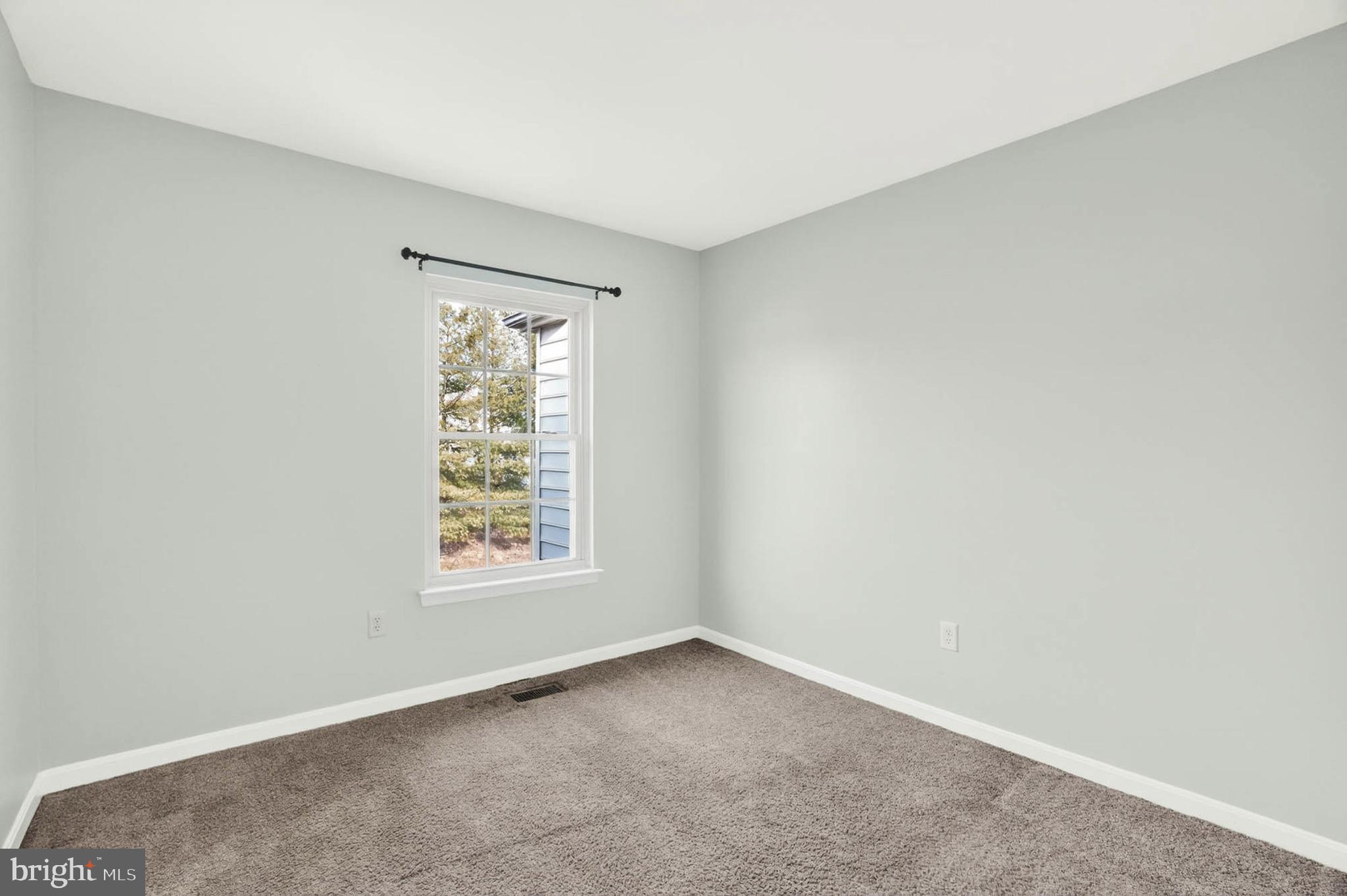 SNOWDEN RIDGE - Residential Lease