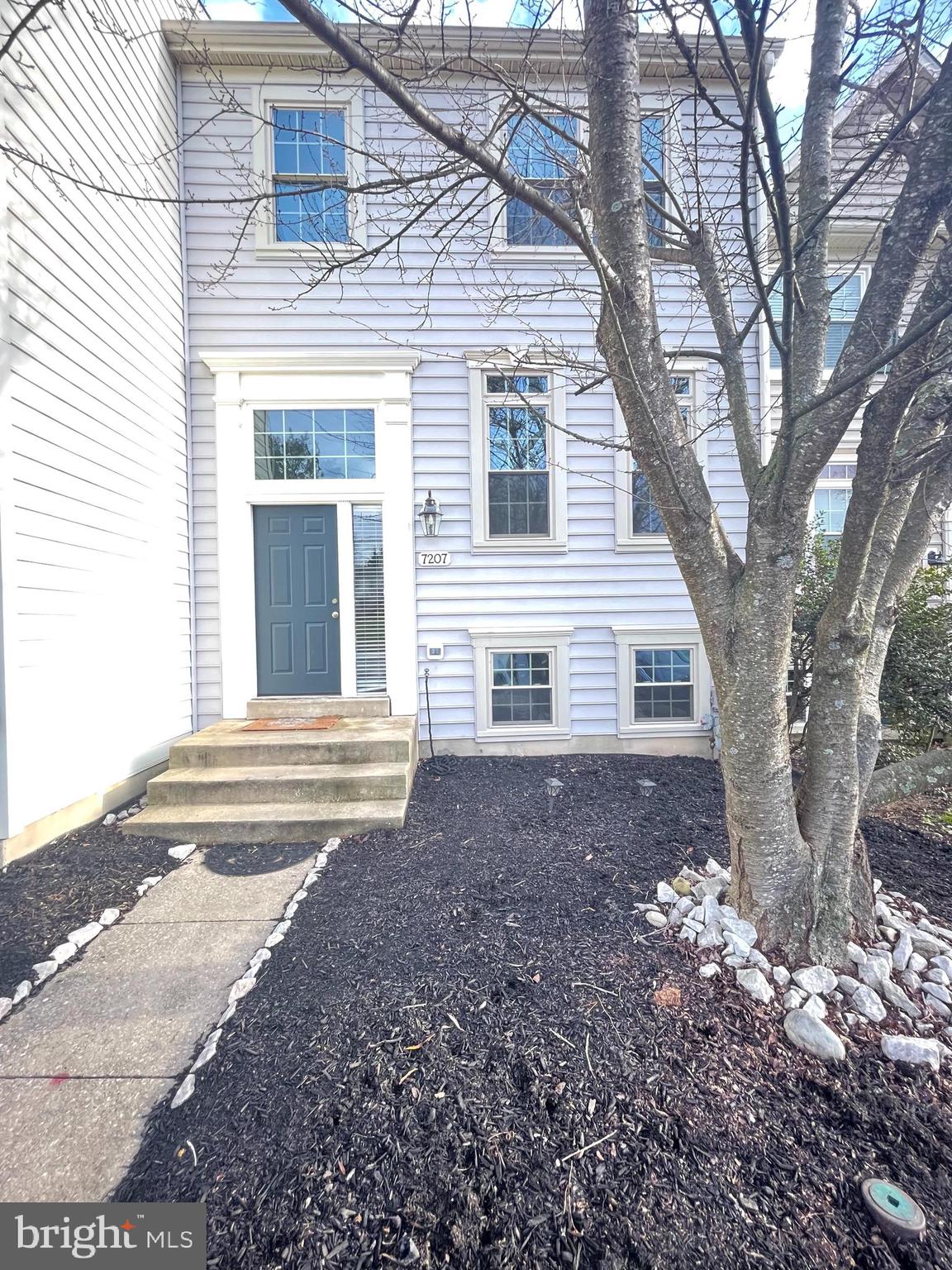 SNOWDEN RIDGE - Residential Lease