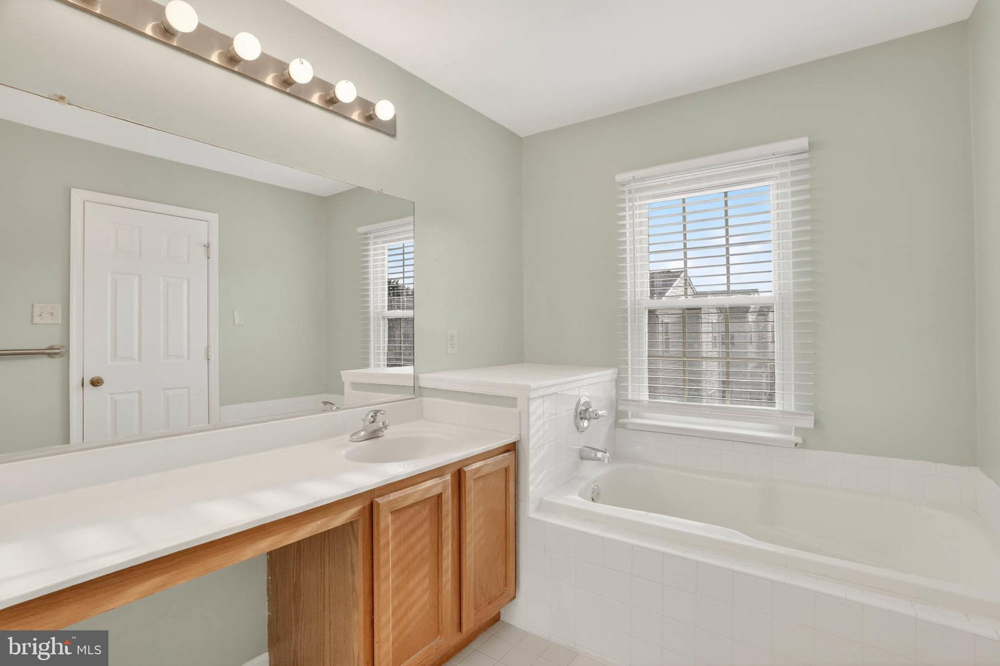 SNOWDEN RIDGE - Residential Lease