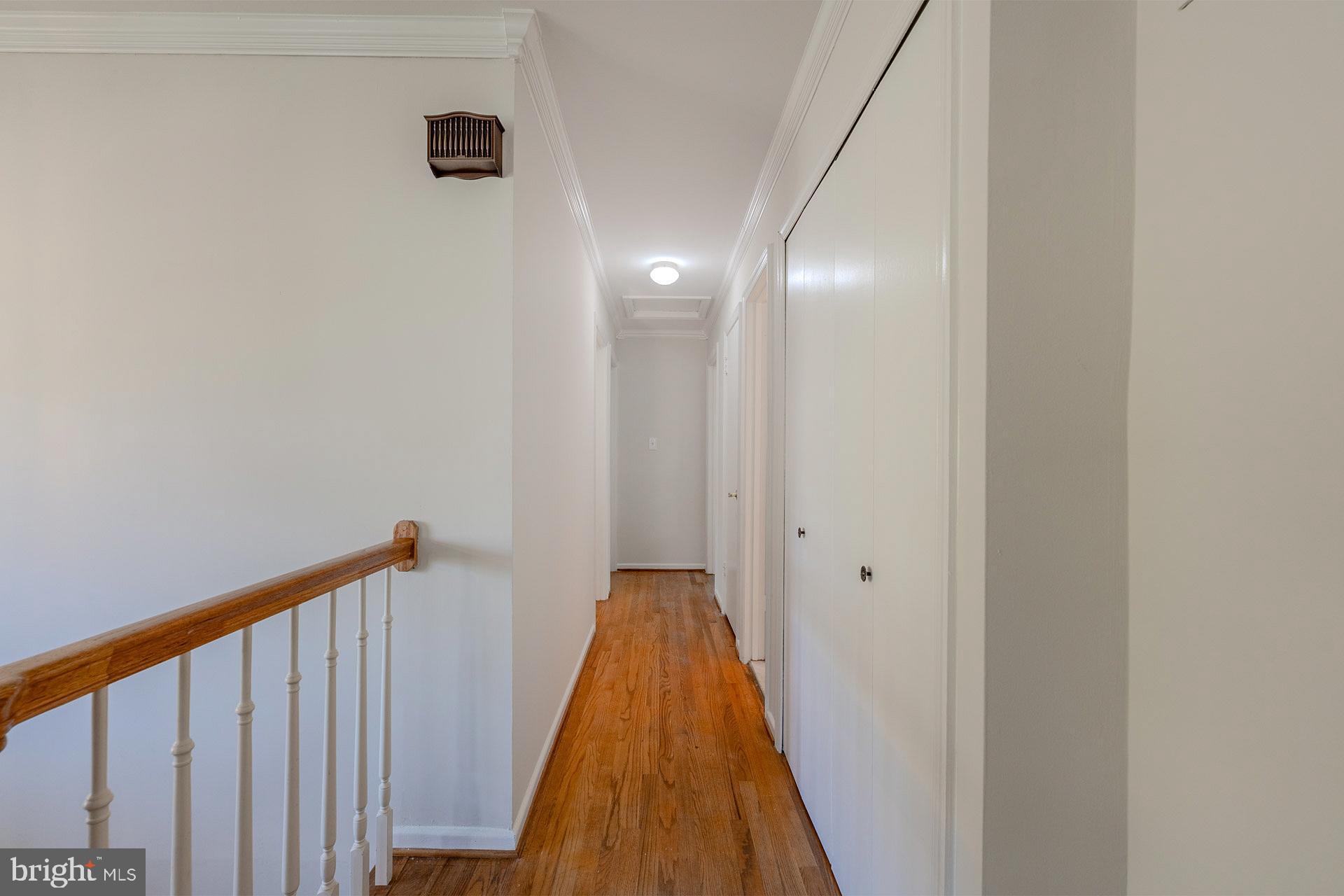 COUNTRY CLUB VIEW - Residential