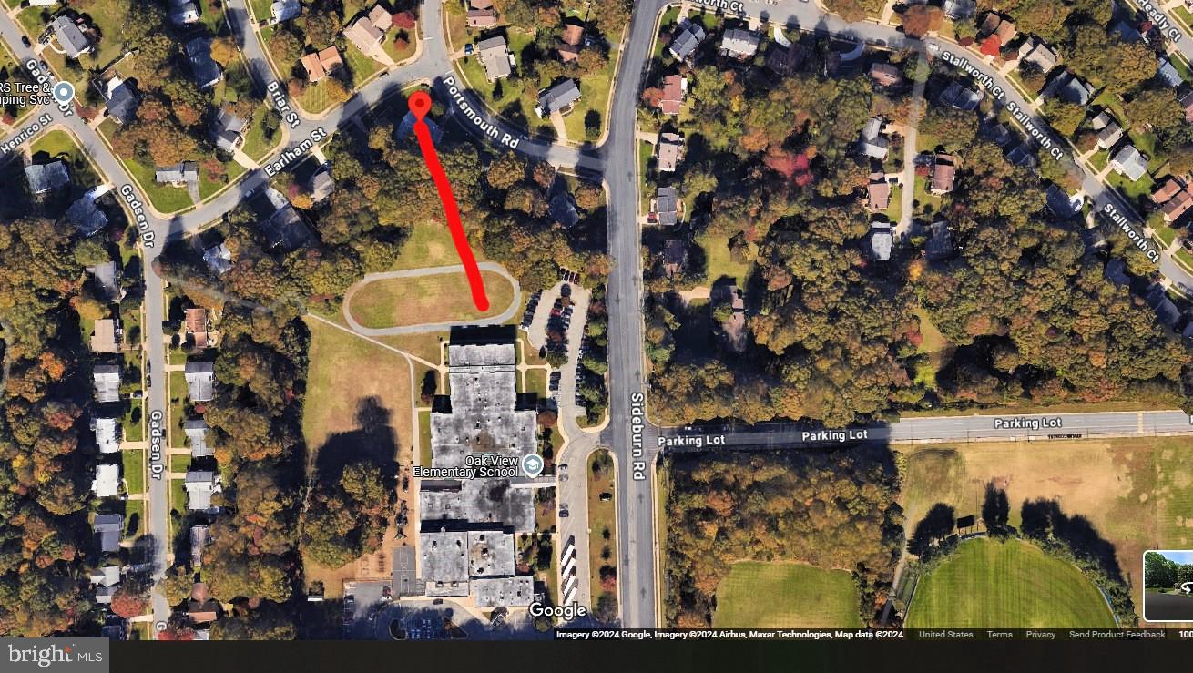 COUNTRY CLUB VIEW - Residential