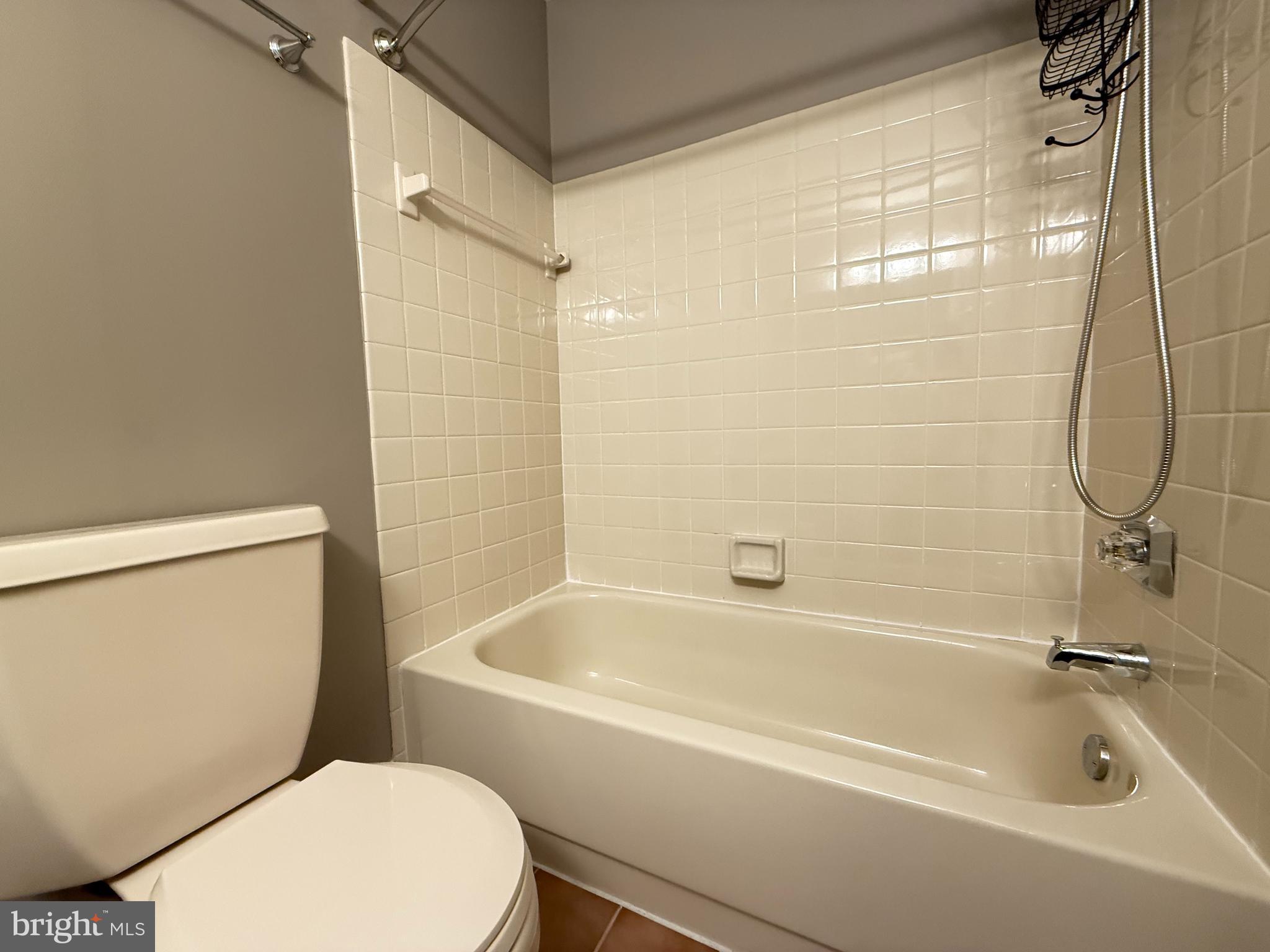 HEACOCK MDWS - Residential Lease