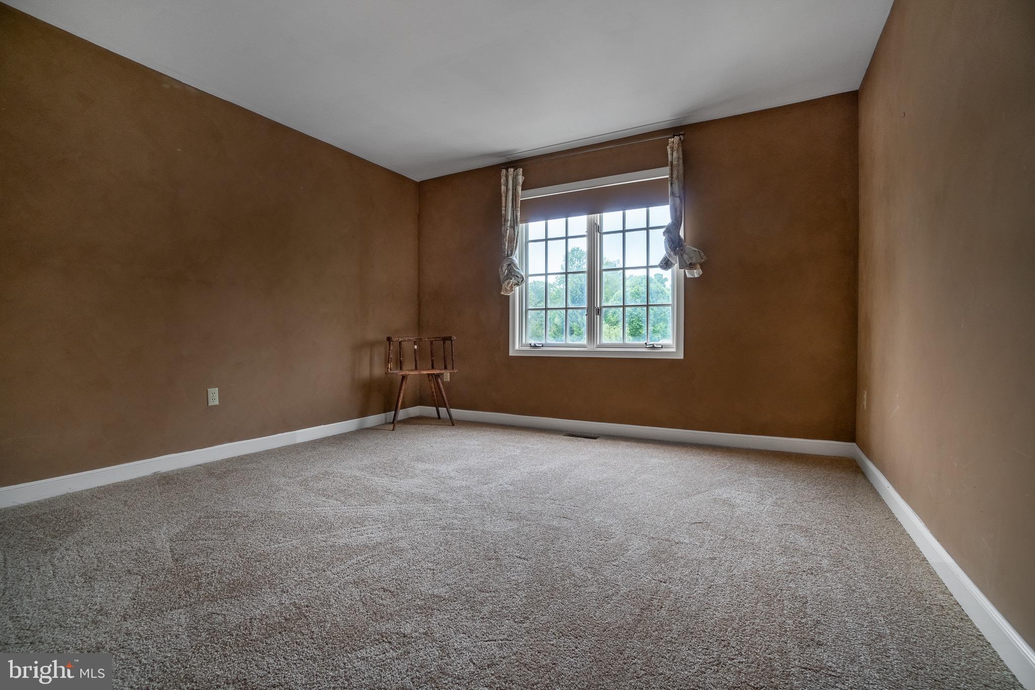 CAMBRIDGE CHASE - Residential