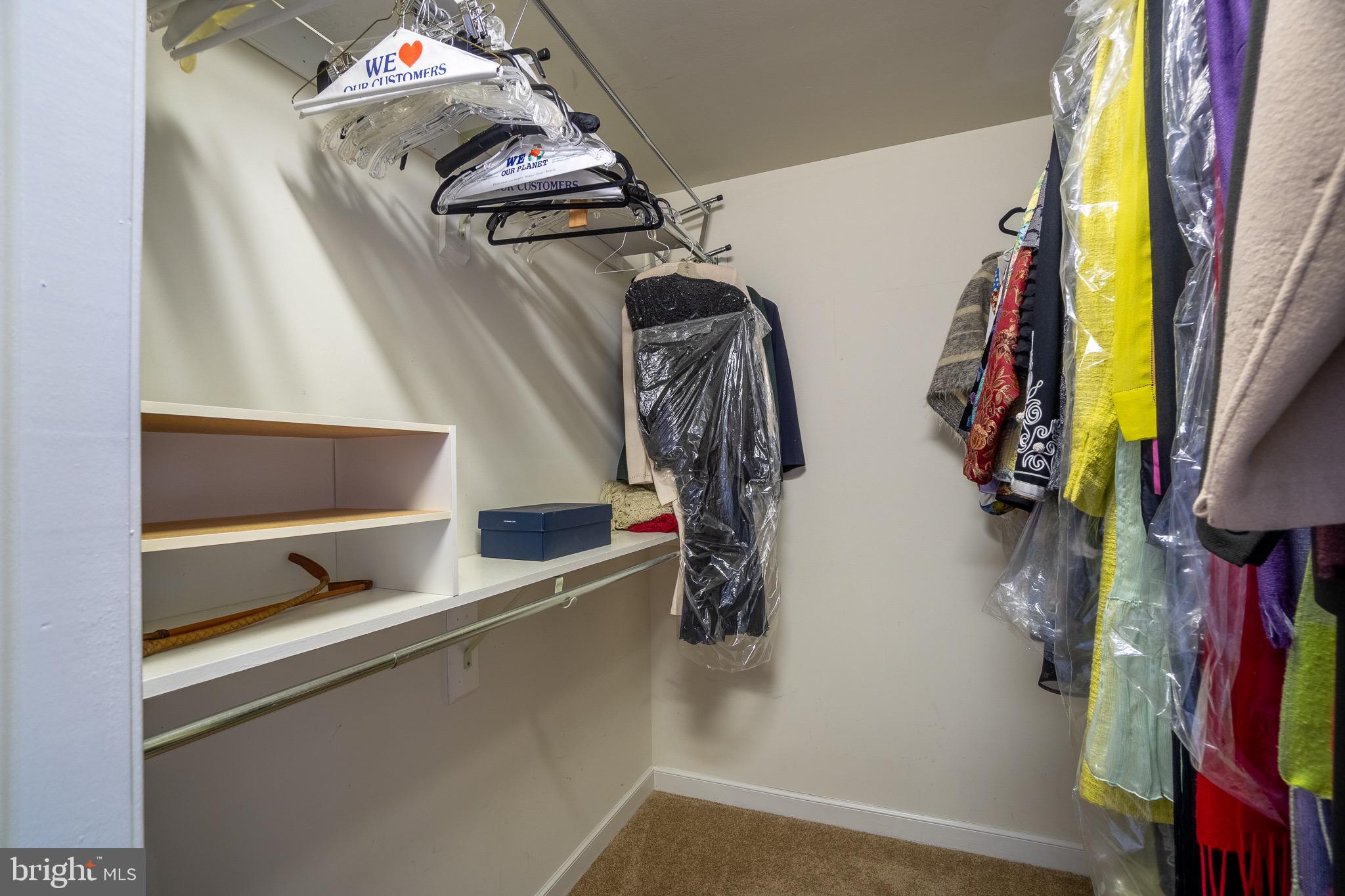 CAMBRIDGE CHASE - Residential