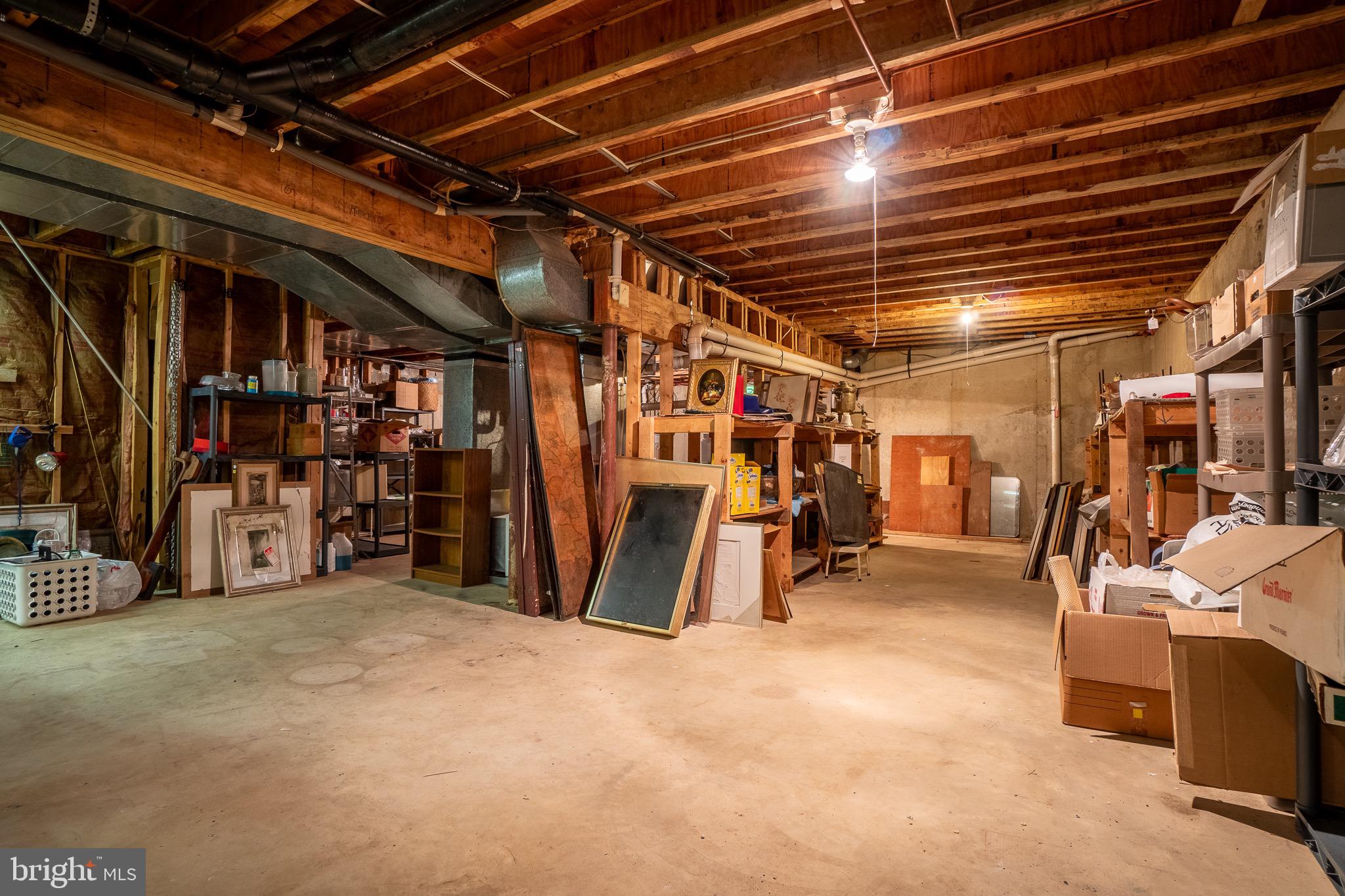 CAMBRIDGE CHASE - Residential