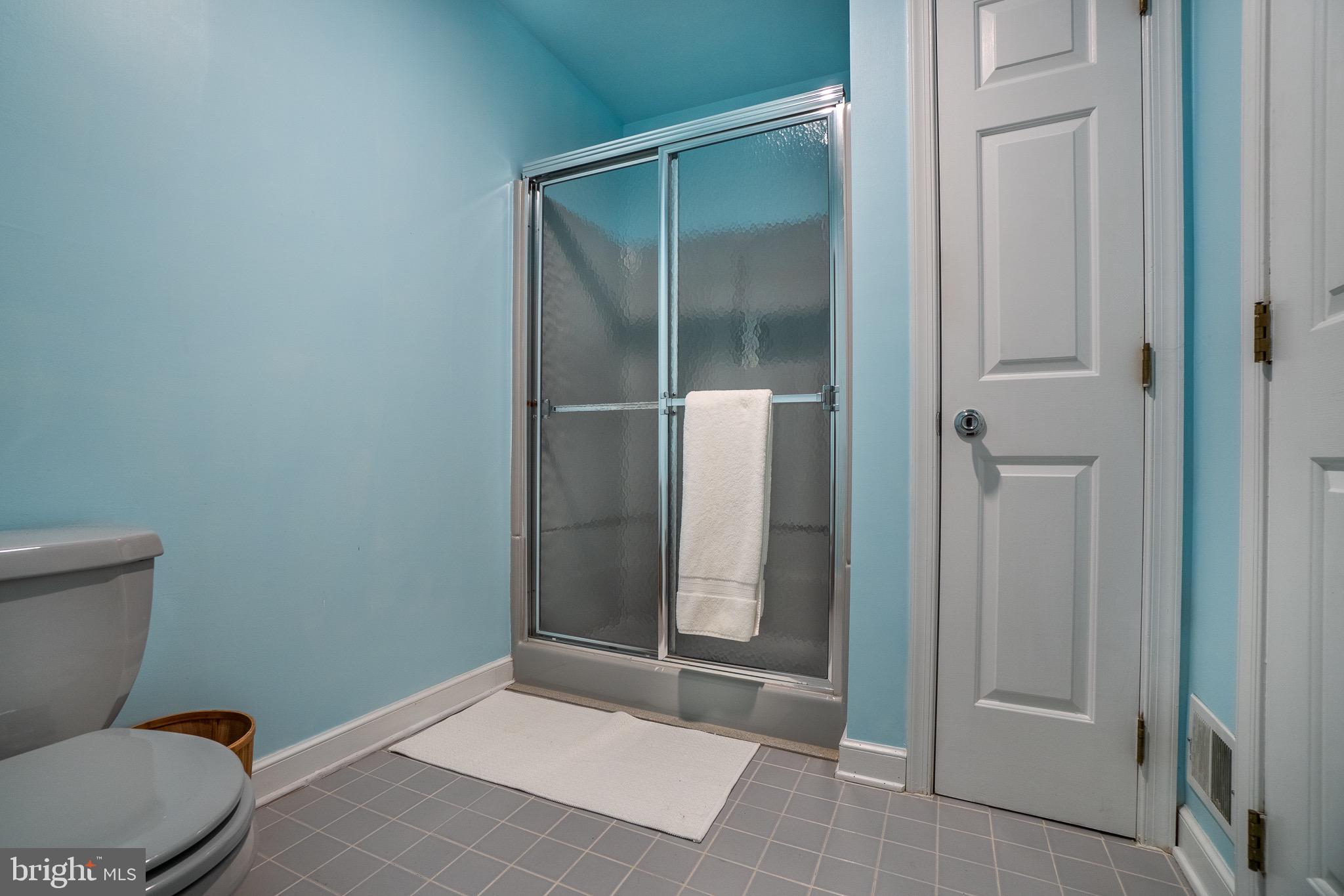 CAMBRIDGE CHASE - Residential