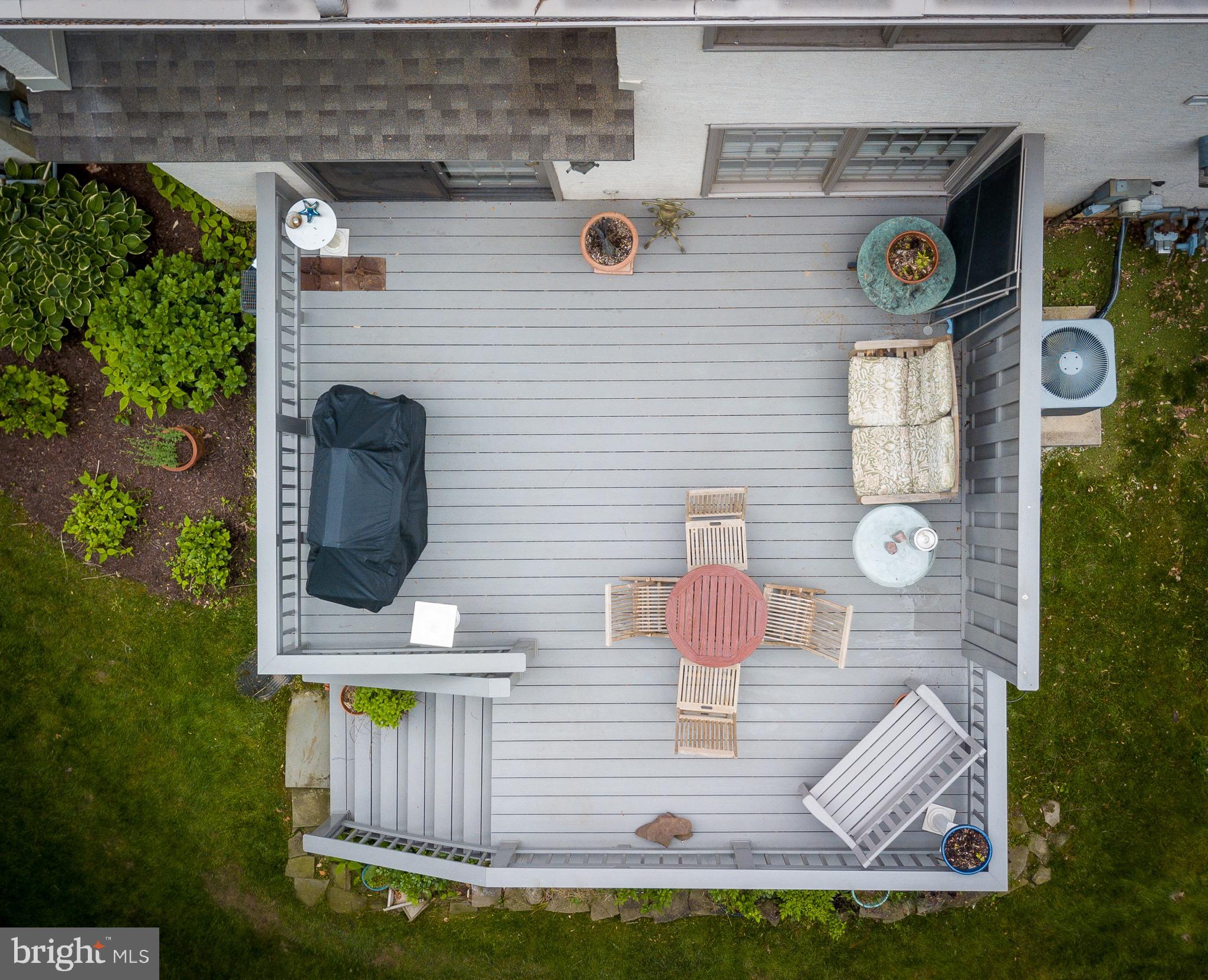 CAMBRIDGE CHASE - Residential