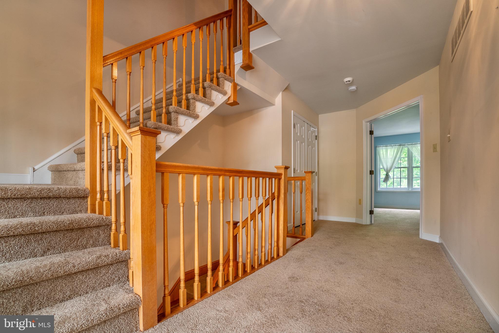 CAMBRIDGE CHASE - Residential