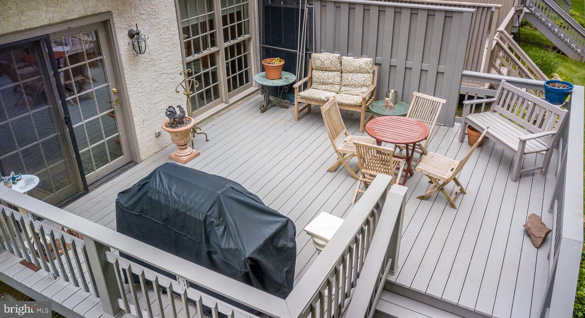 CAMBRIDGE CHASE - Residential