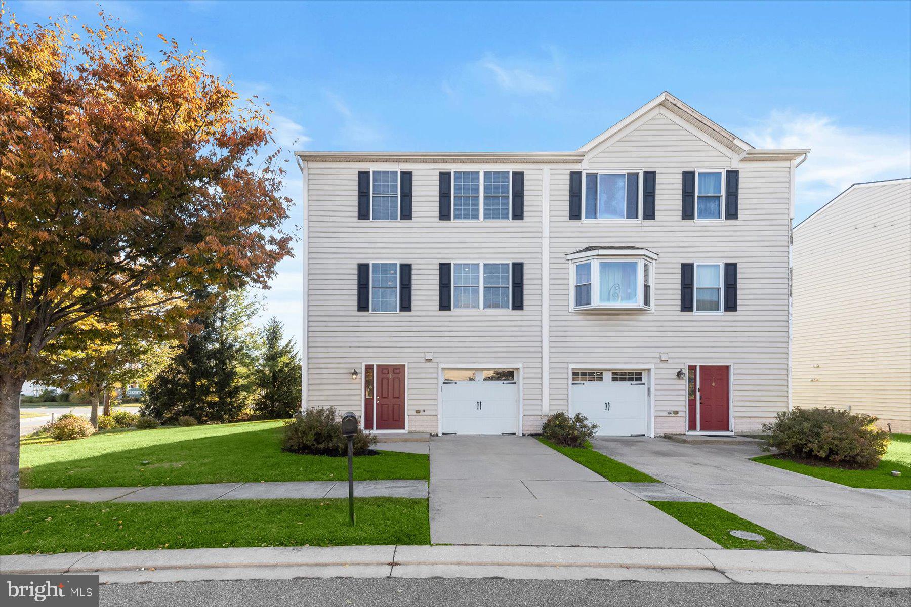 KARENDALE PLACE - Residential