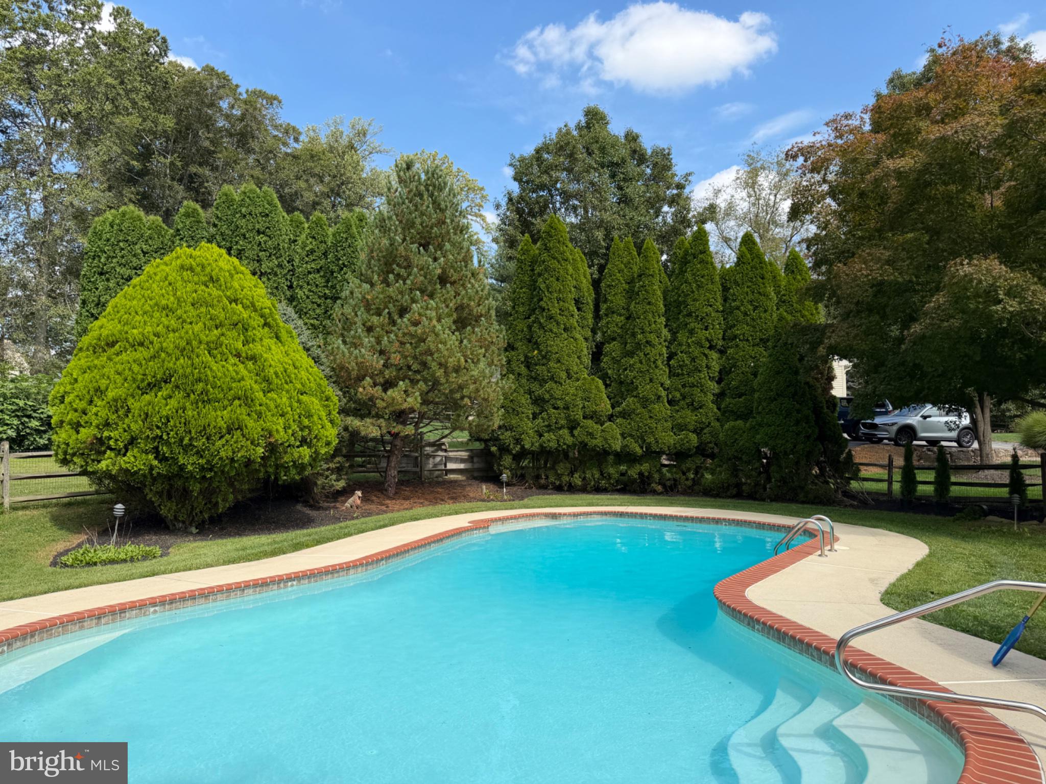 1627 E STRASBURG ROAD