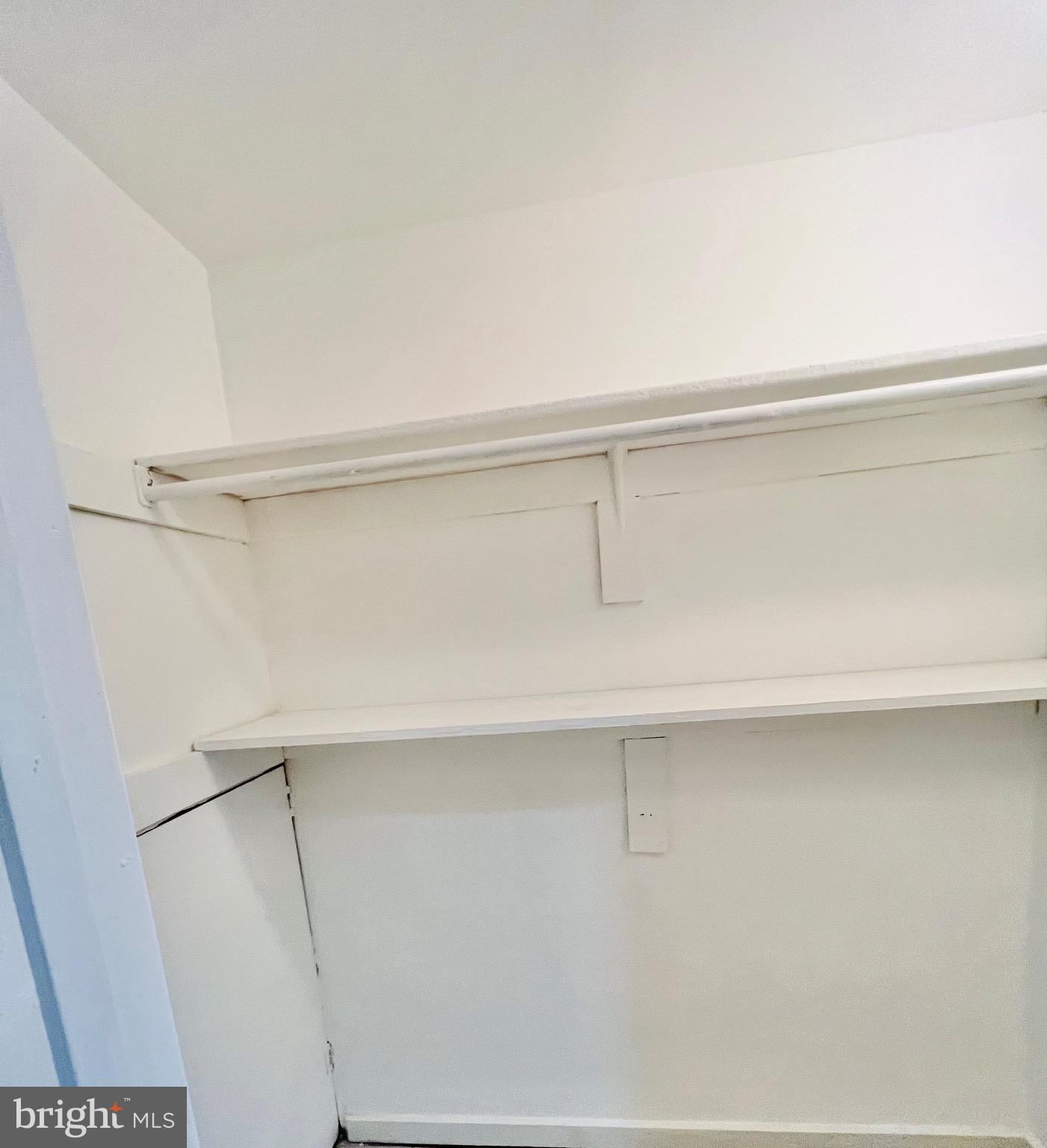 PINECREST HEIGHTS - Residential Lease