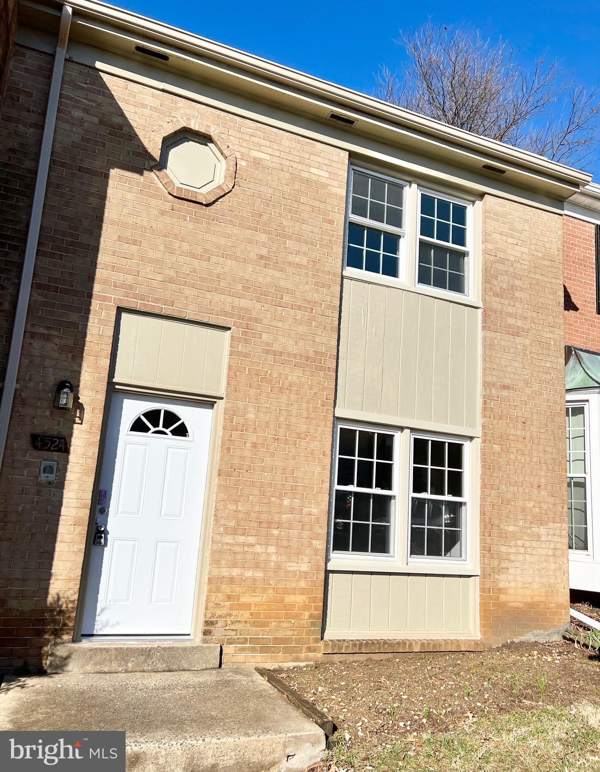 PINECREST HEIGHTS - Residential Lease