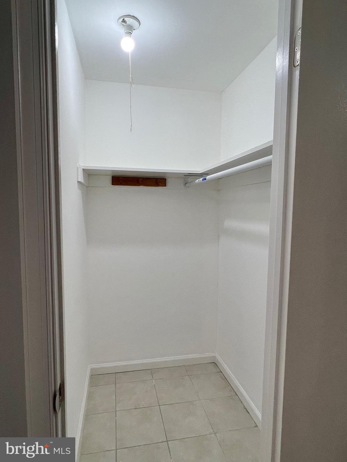 PINECREST HEIGHTS - Residential Lease