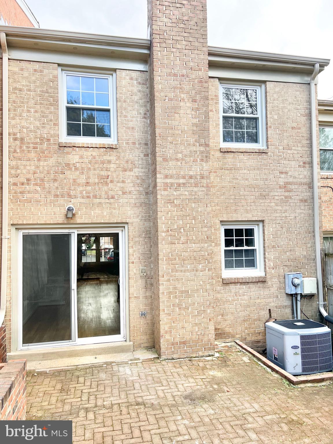 PINECREST HEIGHTS - Residential Lease