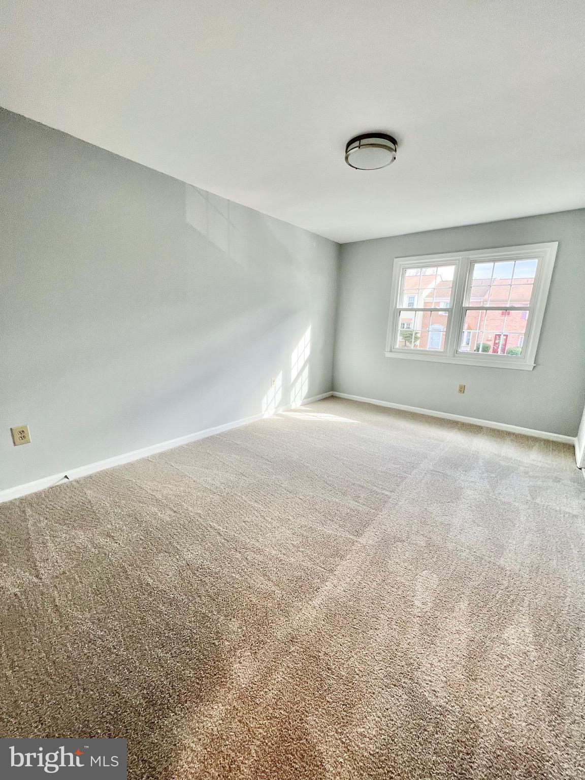 PINECREST HEIGHTS - Residential Lease