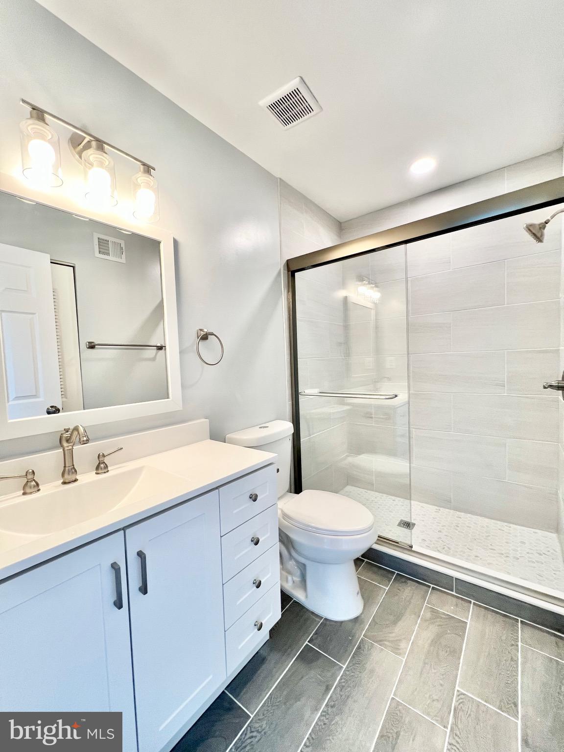 PINECREST HEIGHTS - Residential Lease