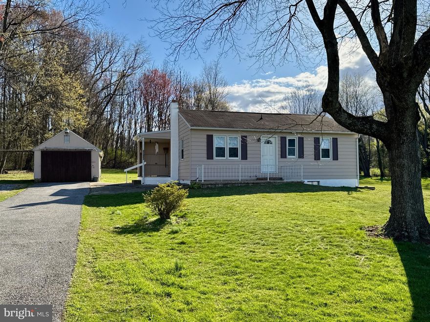 Country Setting, Ranch Style Home situated on .60 acres in Southern York Schools.**  Kitchen includes Range, Refrigerator, and Washer, Dryer* Two Bedrooms,  and Remodeled Full Bath **Updated Flooring, Insulated Windows, New Front and Side Door* New Luxury vinyl flooring*  Home was painted inside and out* Sale includes  Ceiling Fans, CAC.  Detached 1-car garage and Storage Shed*  Ready Move in Condition*  See the Visual Tour*
