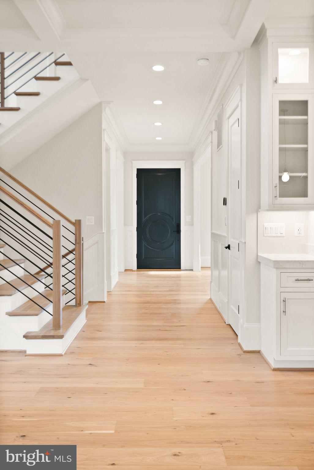 LYON VILLAGE - Residential