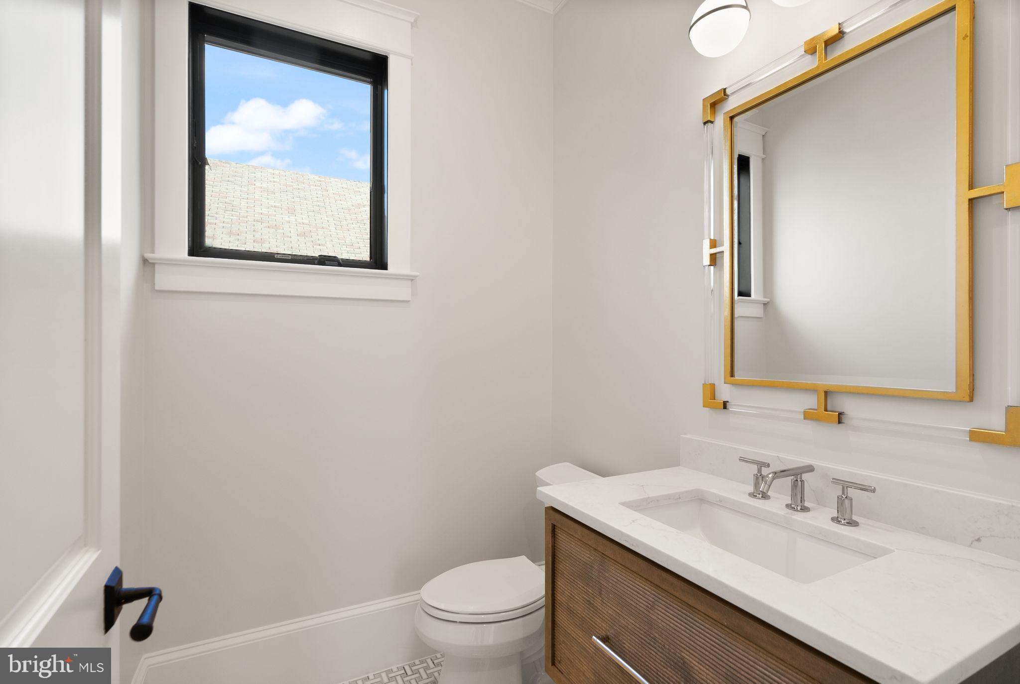 LYON VILLAGE - Residential