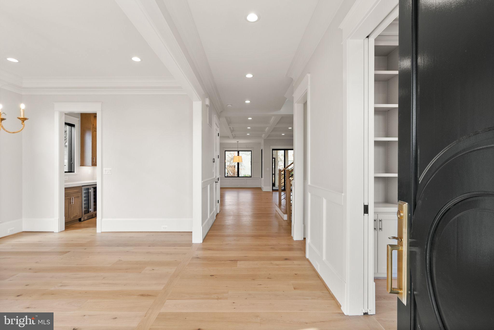 LYON VILLAGE - Residential