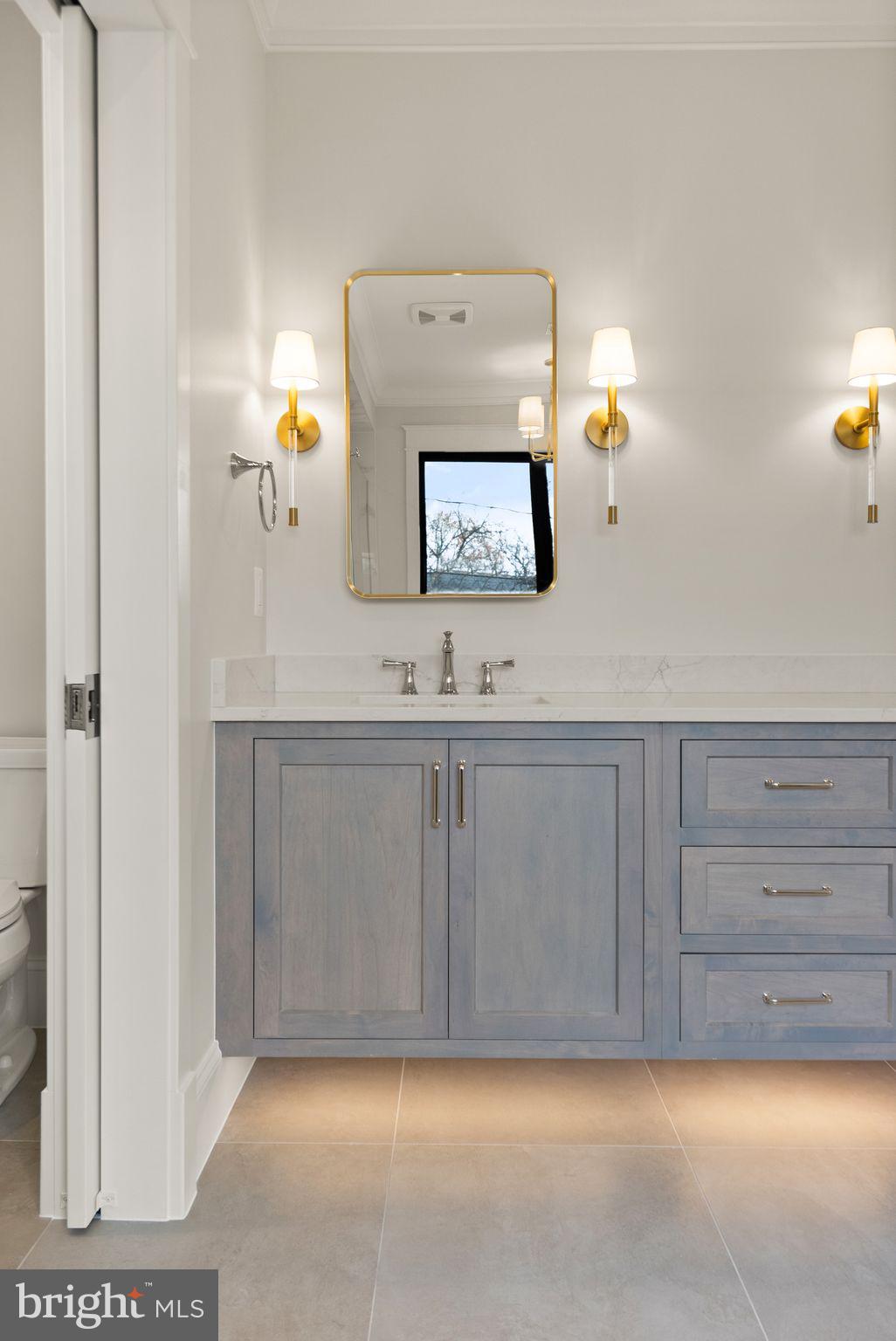 LYON VILLAGE - Residential