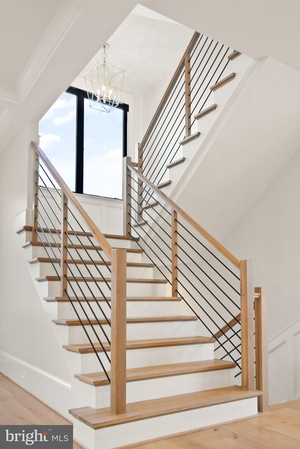 LYON VILLAGE - Residential