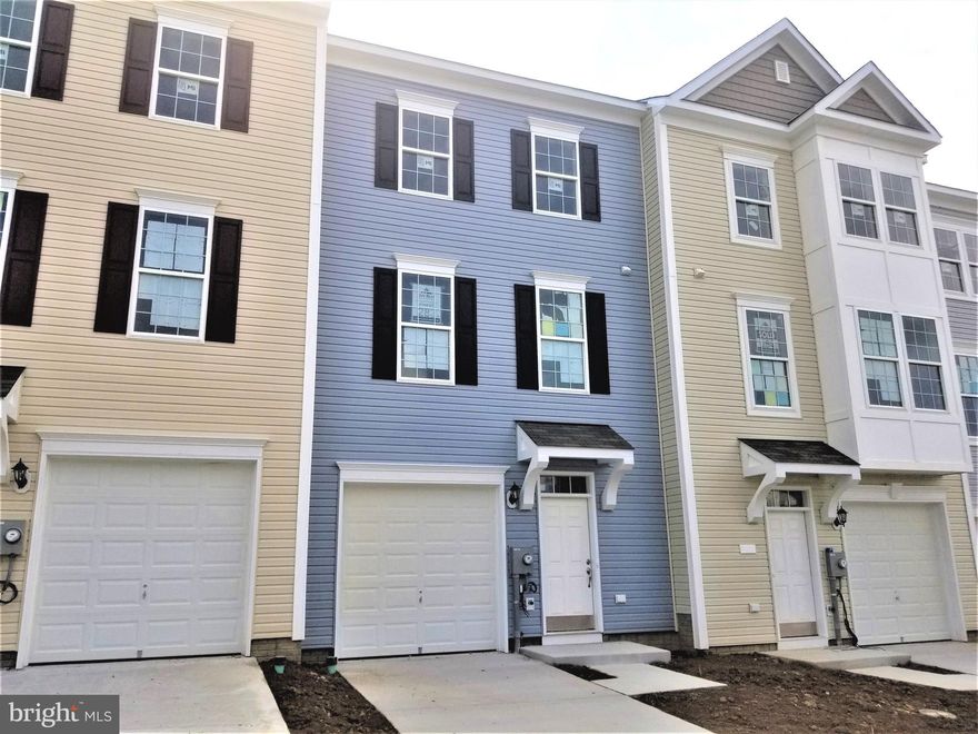 MOVE IN NOW! IMMEDIATE DELIVERY! FINAL HOMES AVAILABLE IN COMMUNITY! GET CLOSING COSTS & 100% FINANCING NOW Dan Ryan Builders Riverside Villages Yorktown II. Finished on all 3 levels,  Awesome Kitchen Island with Stainless Appliances, Granite Countertops, Cabinet Crown Molding, & Upgraded 42"Cabinets, Dual Vanity, Walkout rec fun zone. 2x6 construction energy savings. Just off I81 minutes from MD!