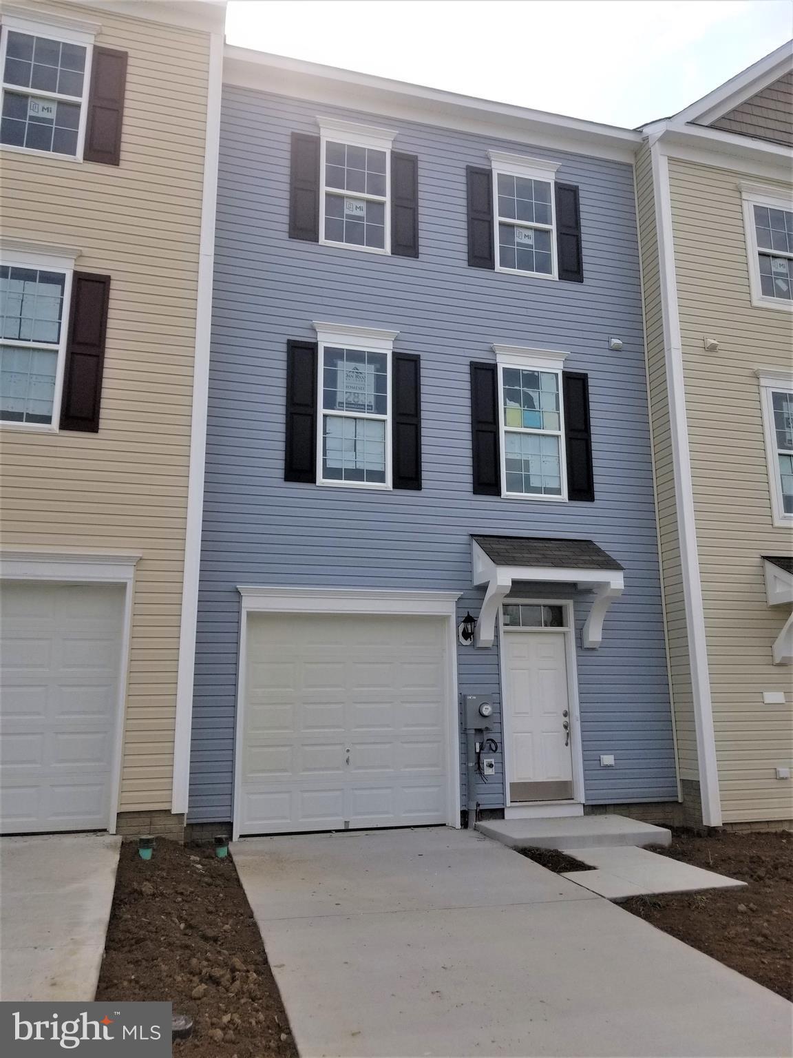 RIVERSIDE VILLAGES - Residential