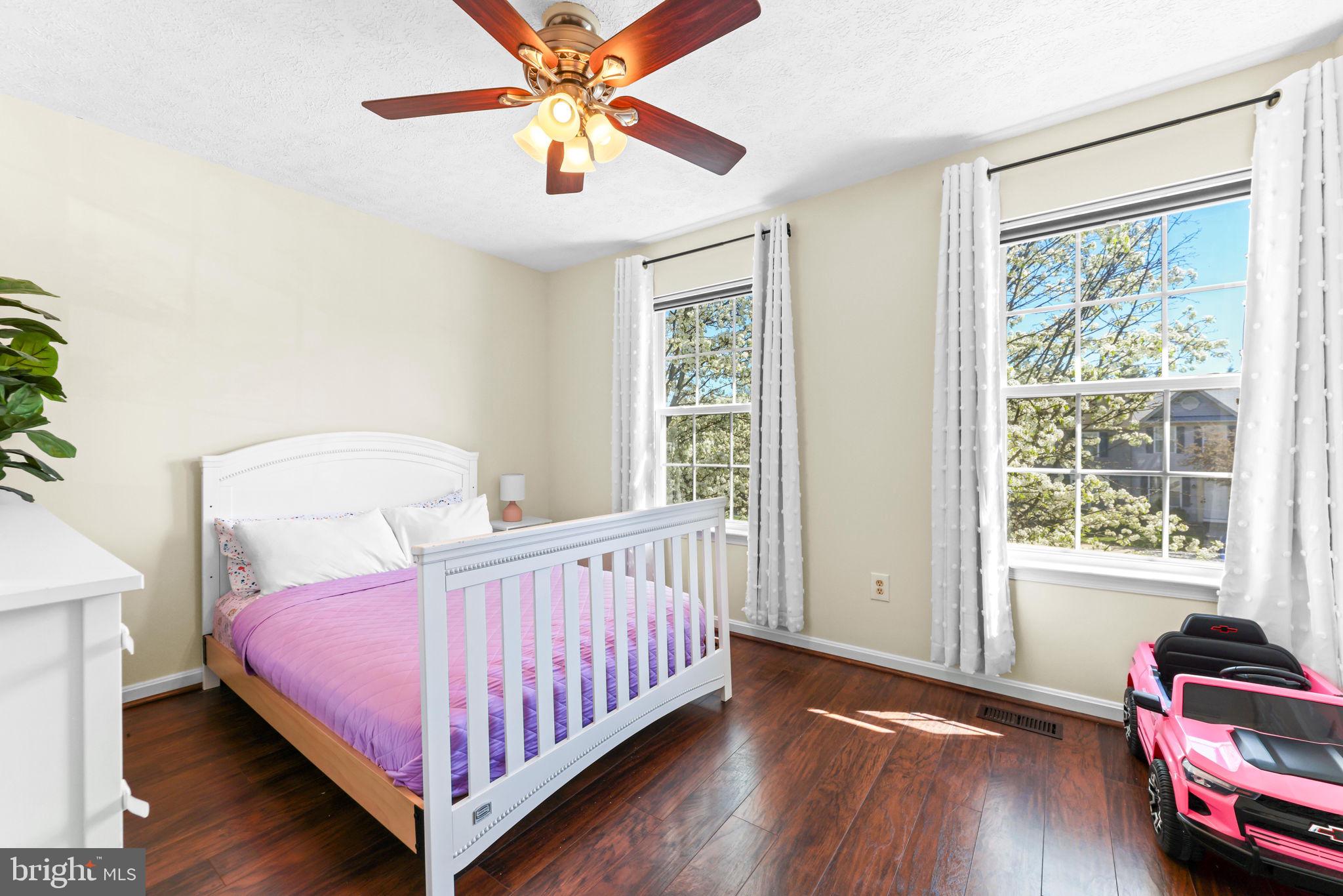 HARFORD TOWN - Residential