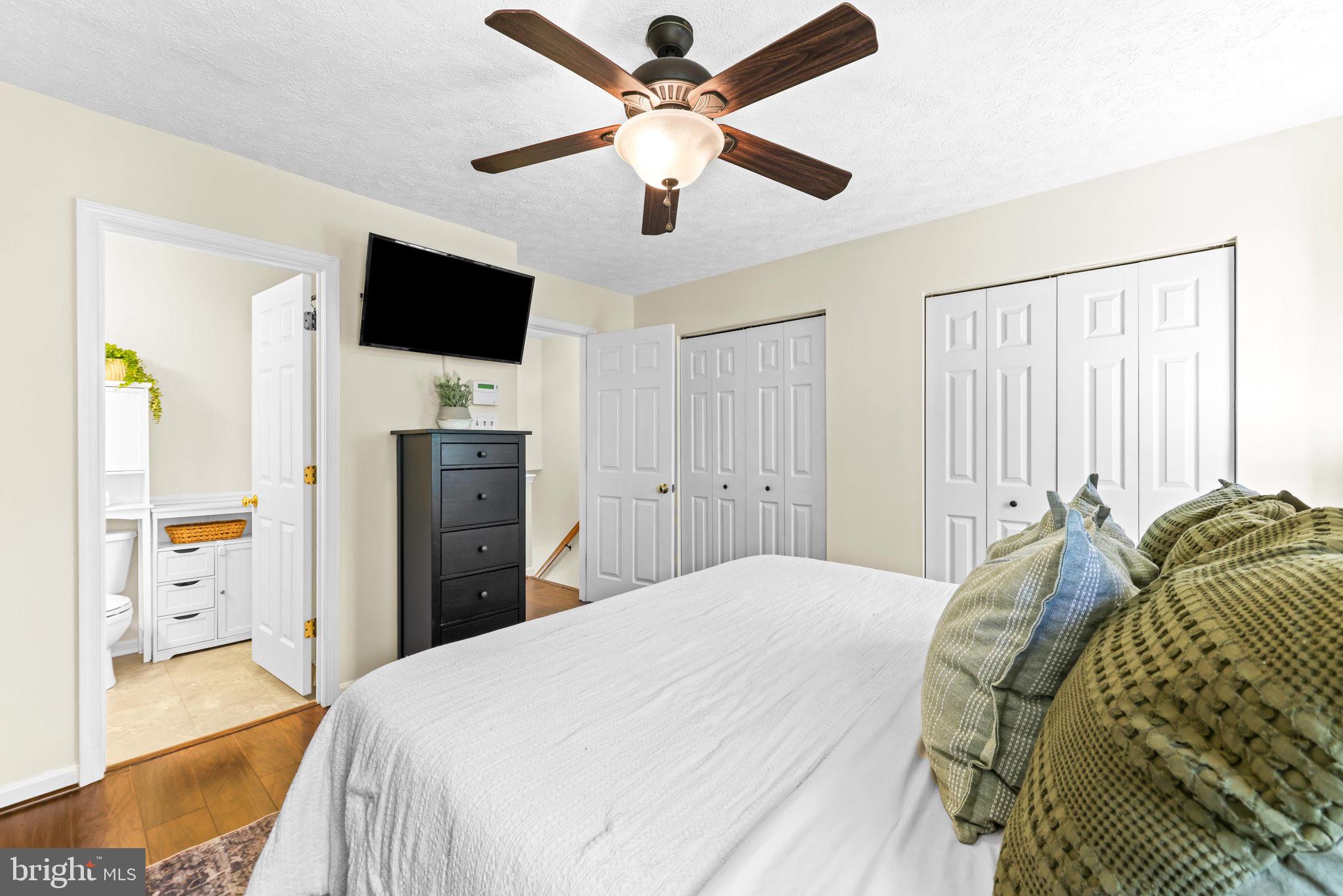 HARFORD TOWN - Residential