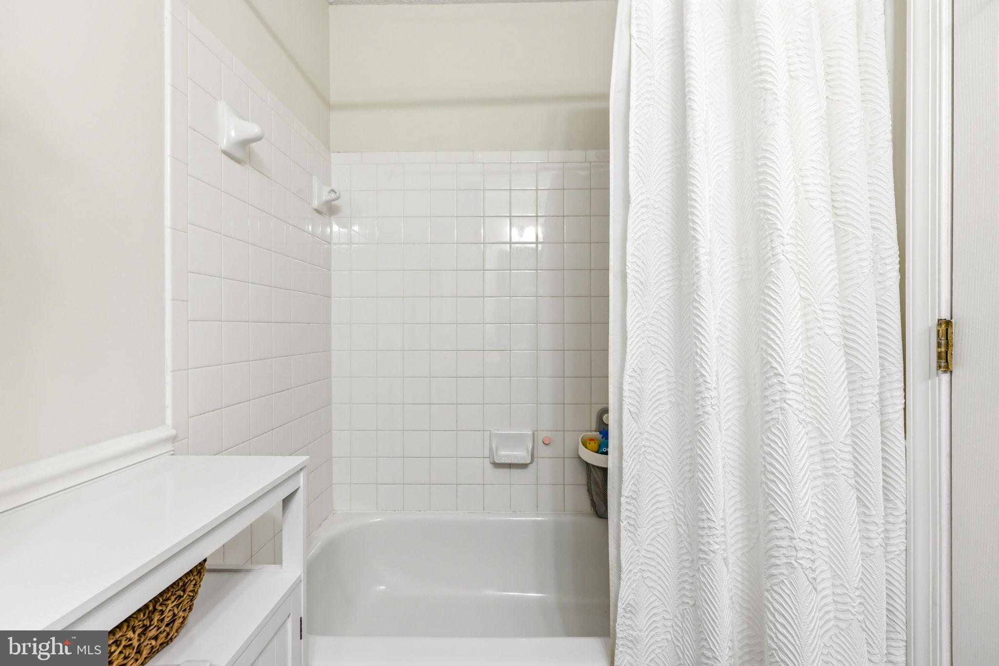 HARFORD TOWN - Residential