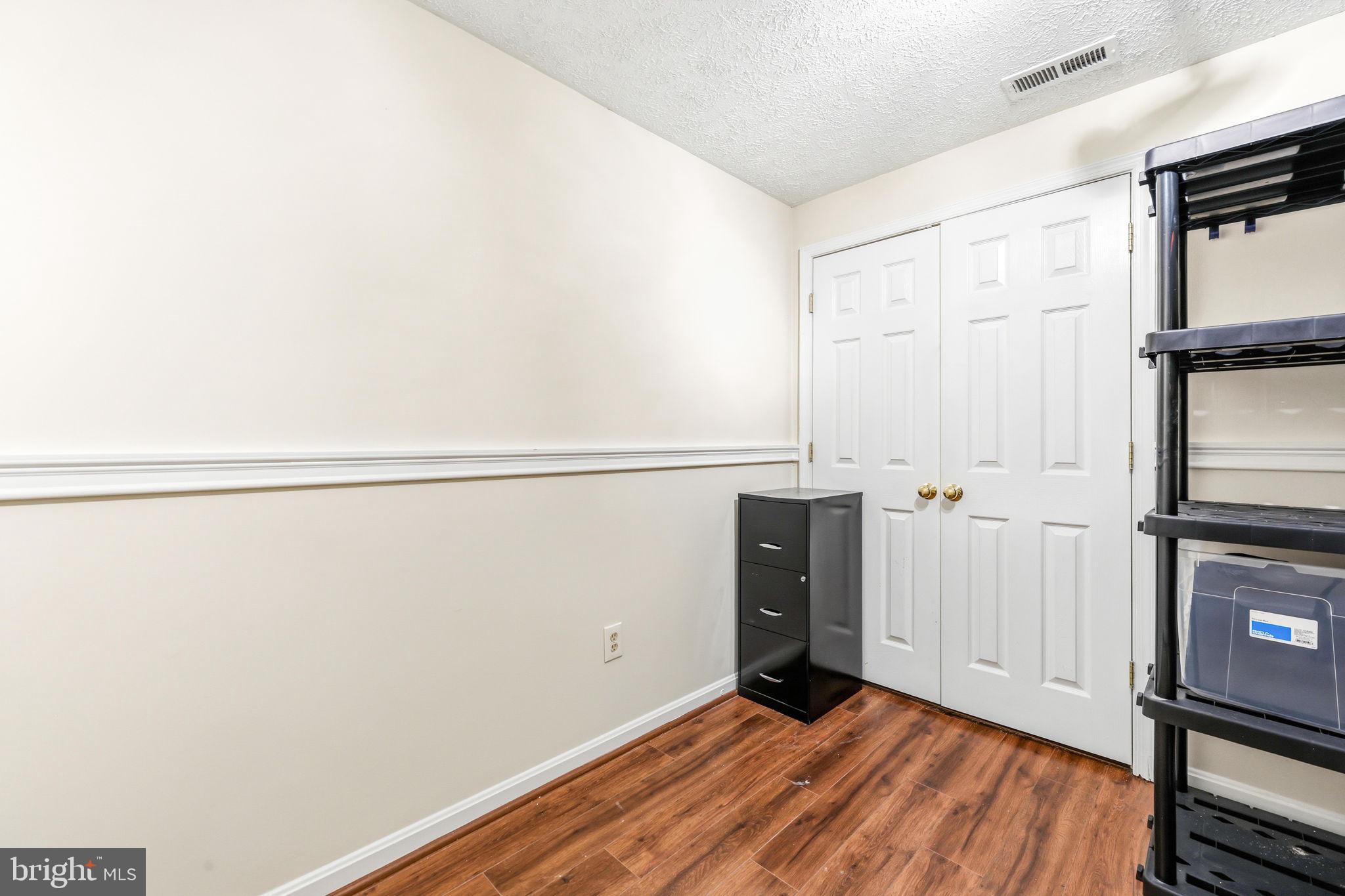 HARFORD TOWN - Residential