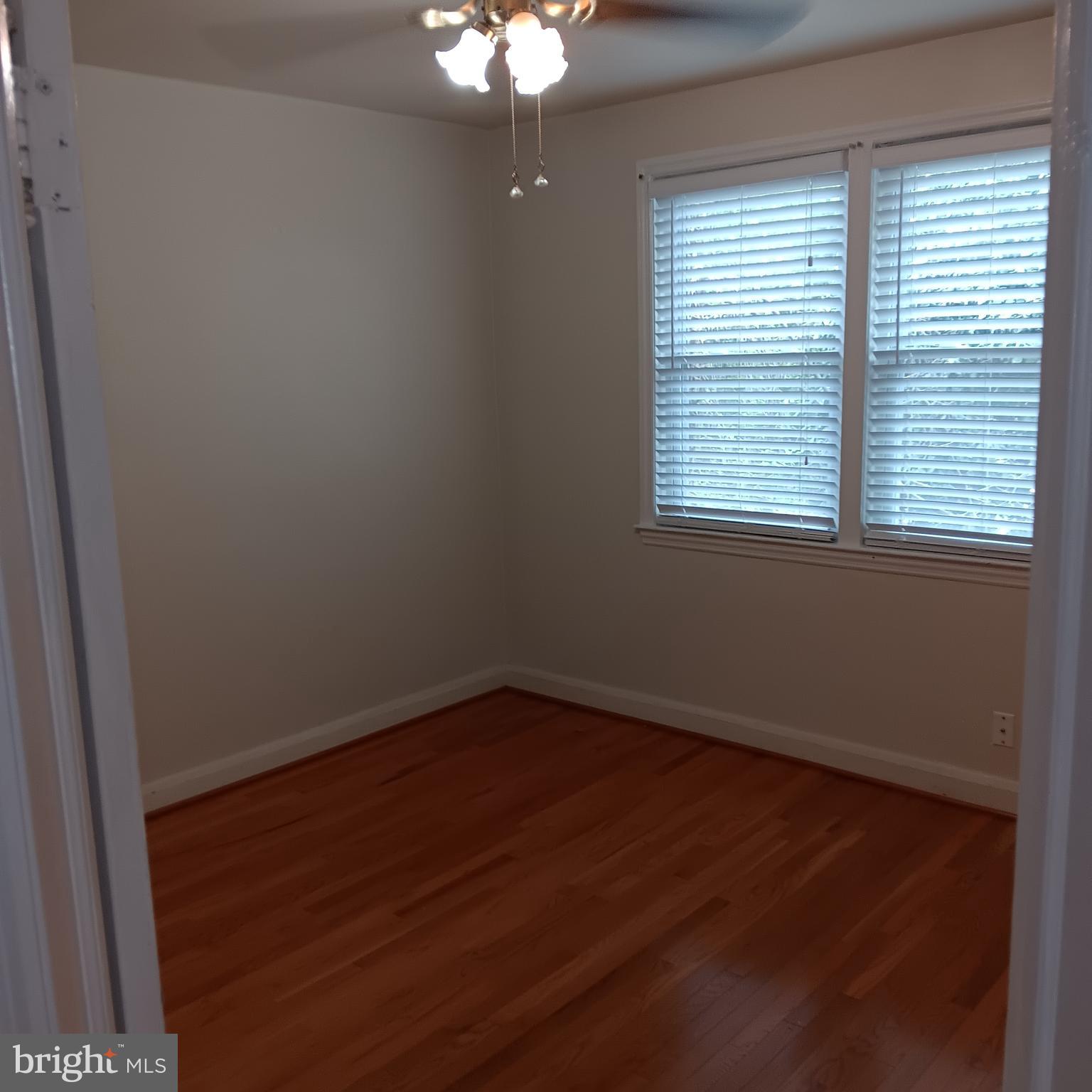 5809 CHINQUAPIN PARKWAY