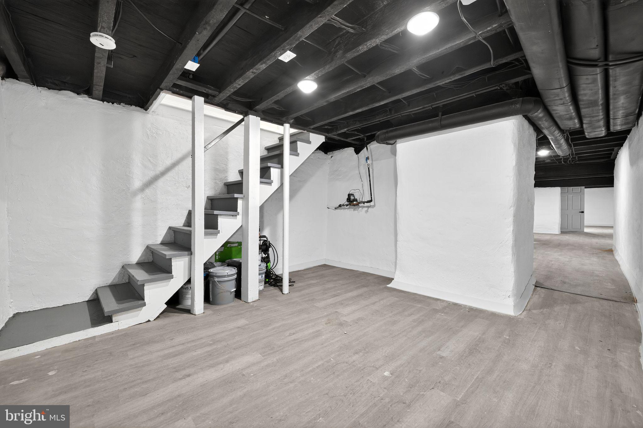 ROXBOROUGH - Residential