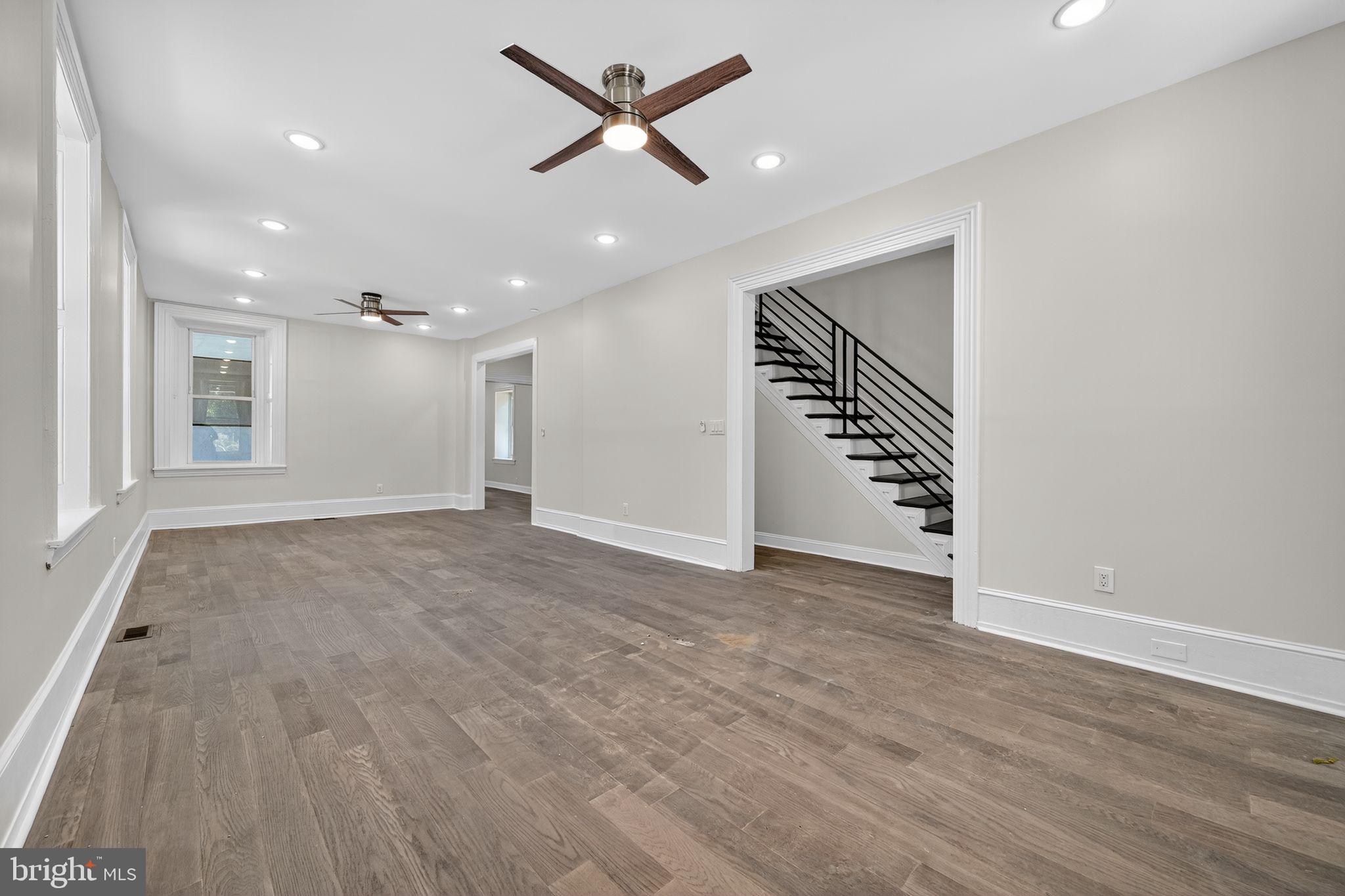 ROXBOROUGH - Residential