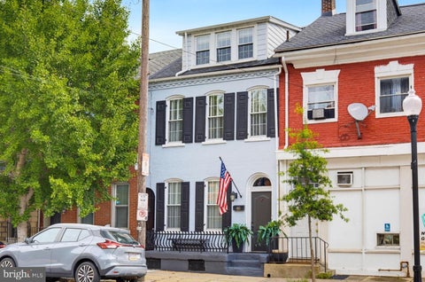 Townhouse For Sale - 403 N Queen Street<br/> LANCASTER, PA 17603